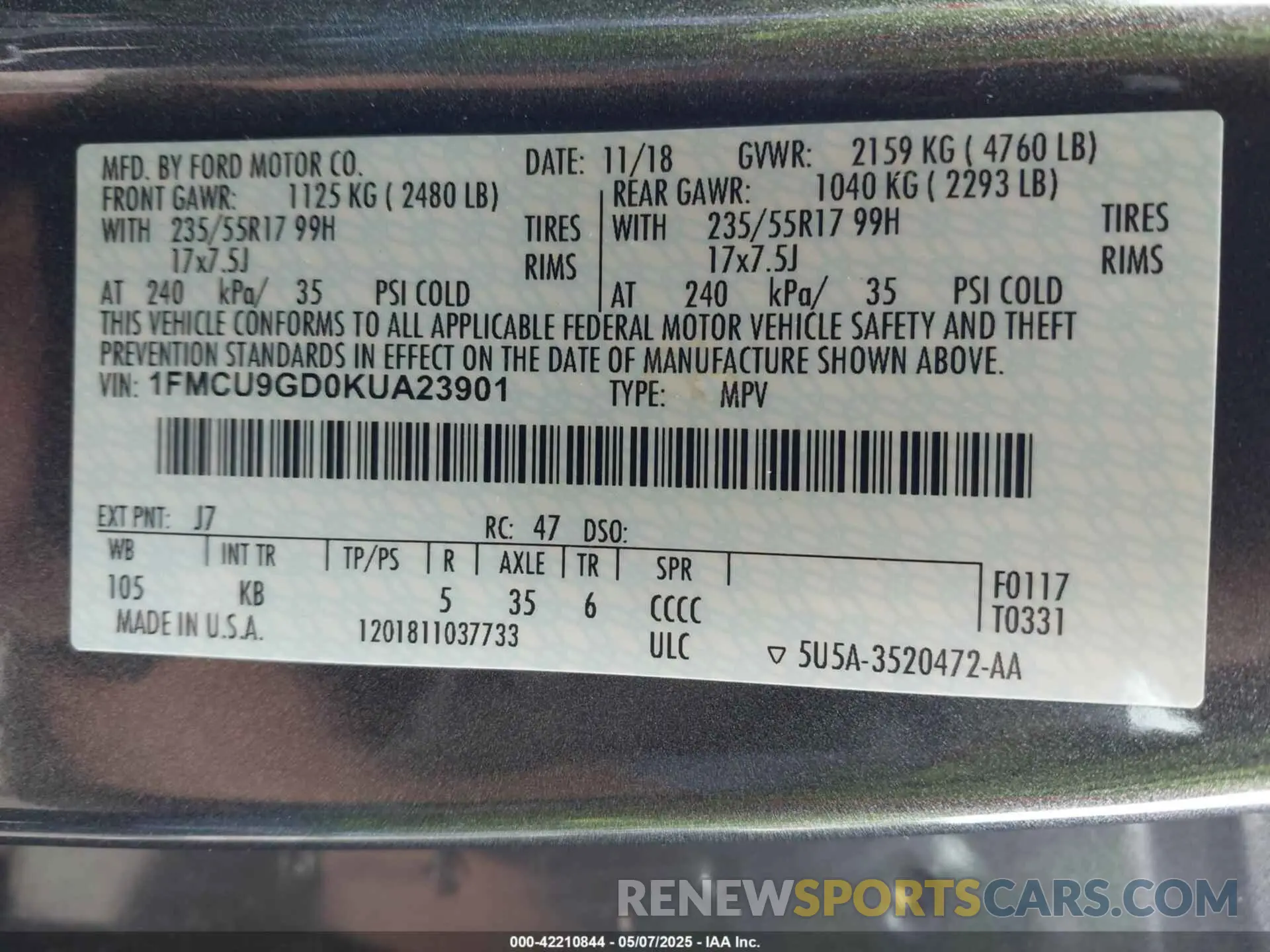 9 Photograph of a damaged car 1FMCU9GD0KUA23901 FORD ESCAPE 2019