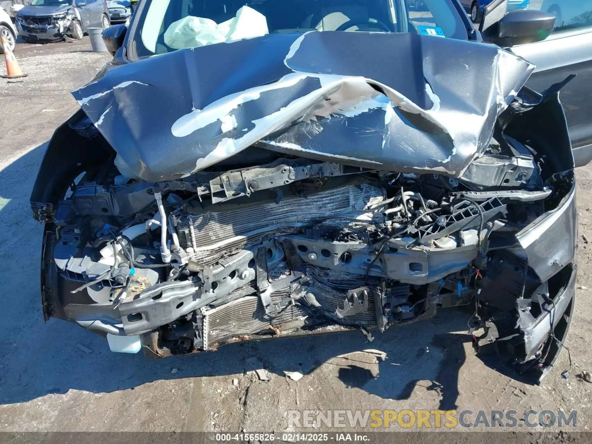 5 Photograph of a damaged car 1FMCU9GD0KUA57966 FORD ESCAPE 2019