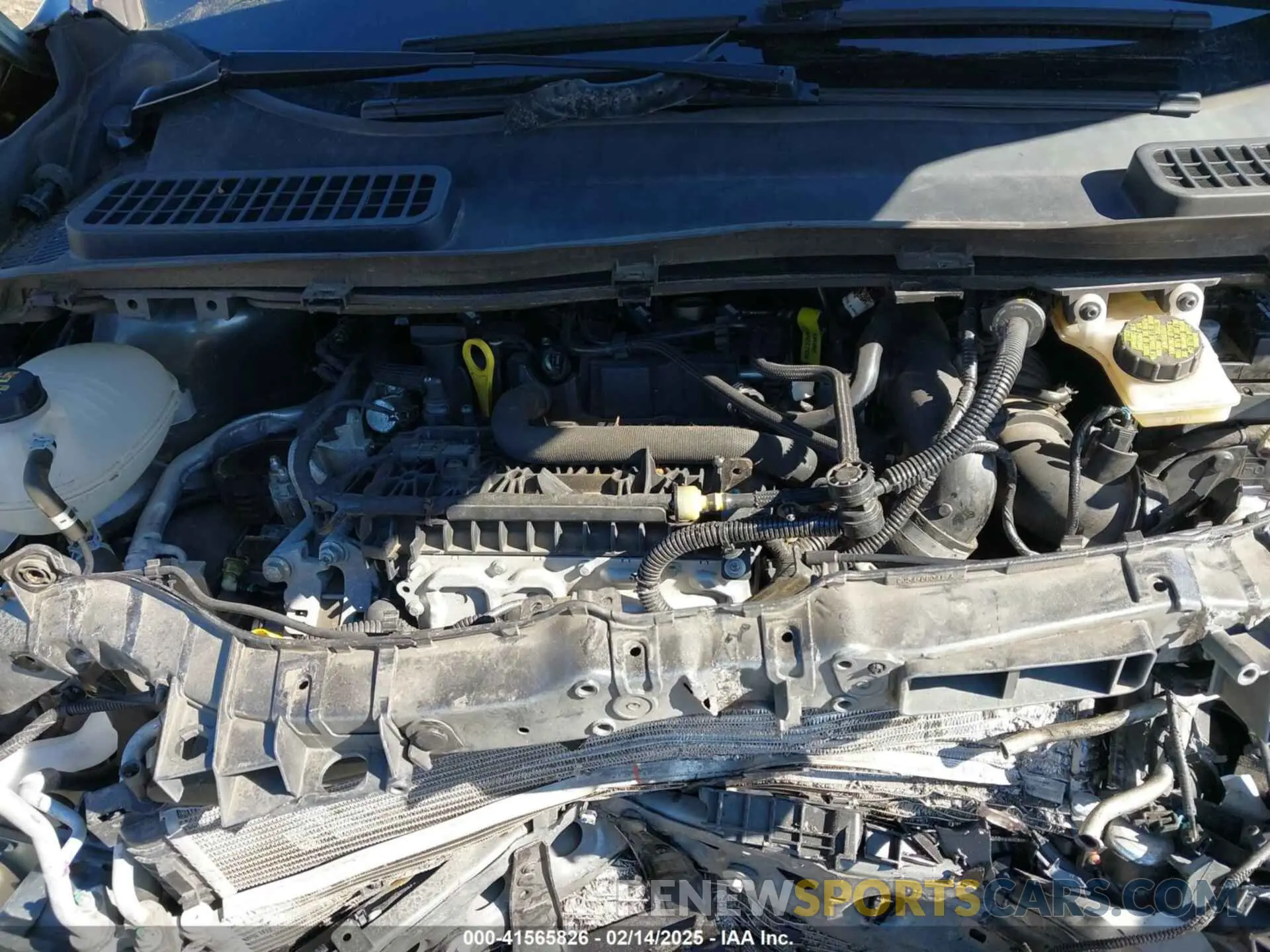 8 Photograph of a damaged car 1FMCU9GD0KUA57966 FORD ESCAPE 2019