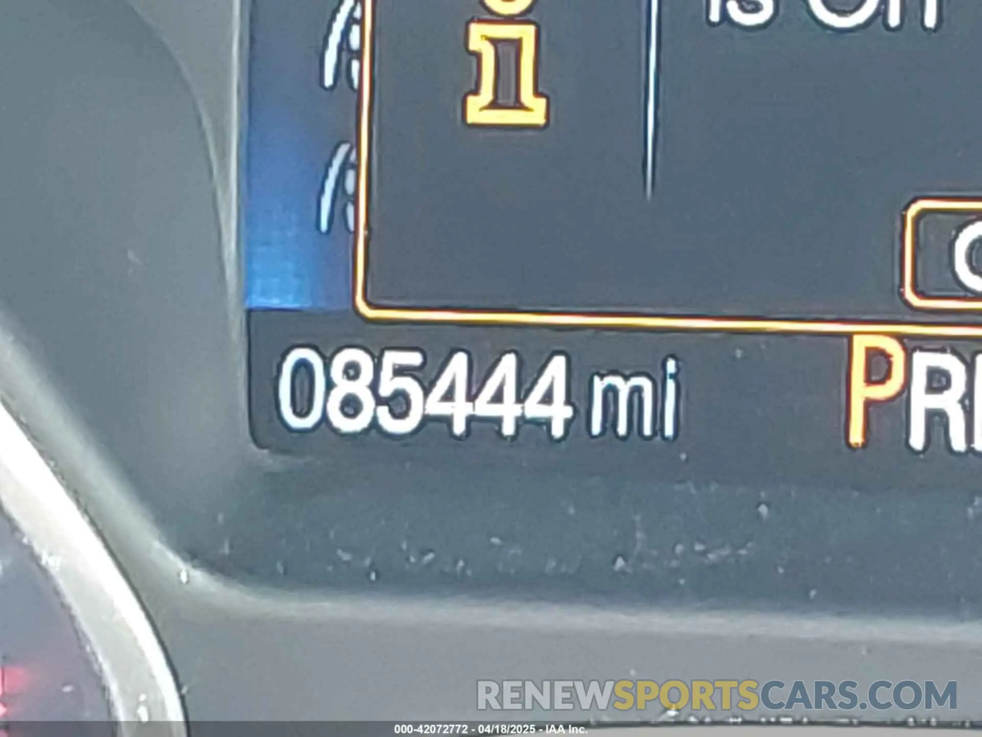 15 Photograph of a damaged car 1FMCU9GD0KUA67526 FORD ESCAPE 2019