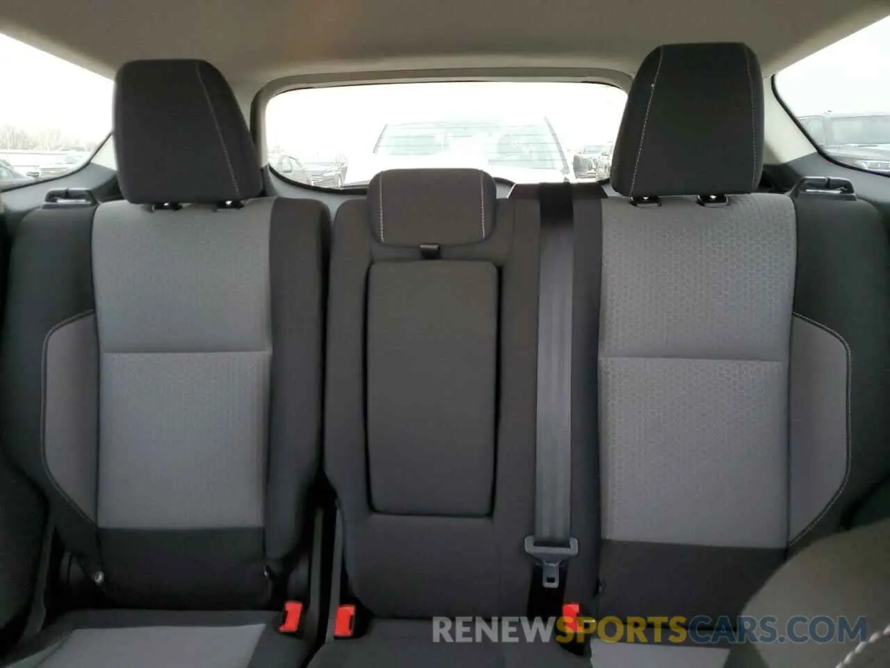 10 Photograph of a damaged car 1FMCU9GD0KUA71415 FORD ESCAPE 2019