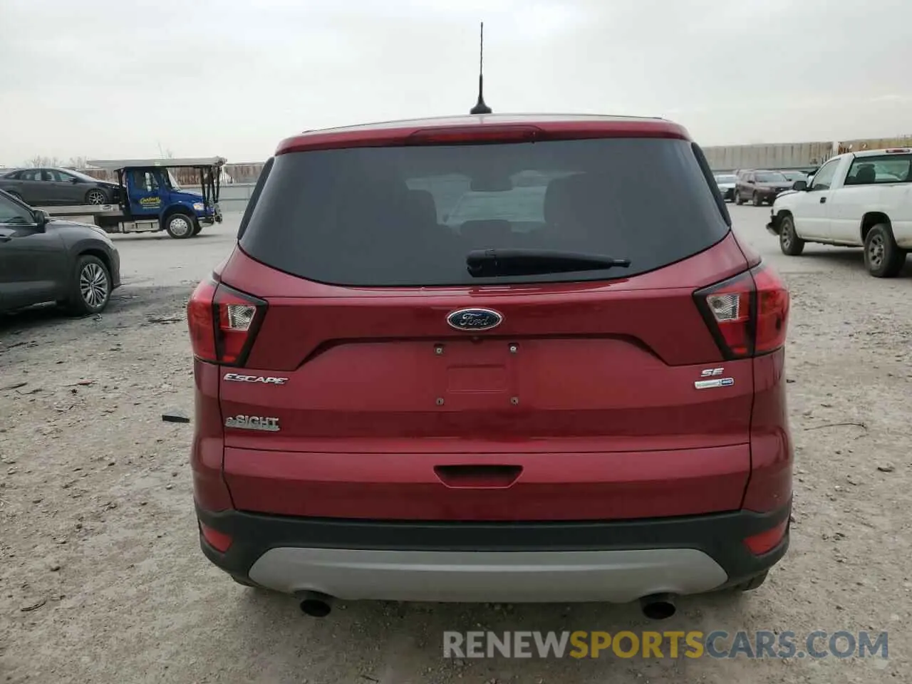 6 Photograph of a damaged car 1FMCU9GD0KUA71415 FORD ESCAPE 2019