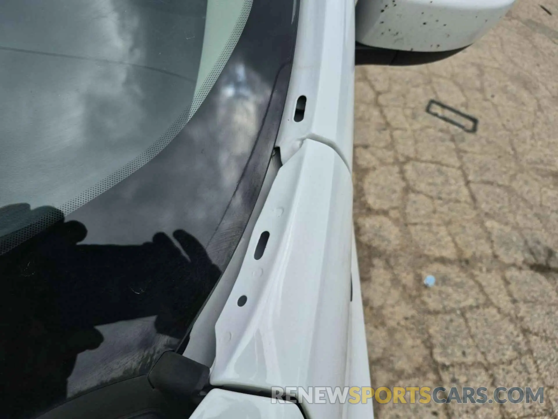 30 Photograph of a damaged car 1FMCU9GD0KUA75707 FORD ESCAPE 2019