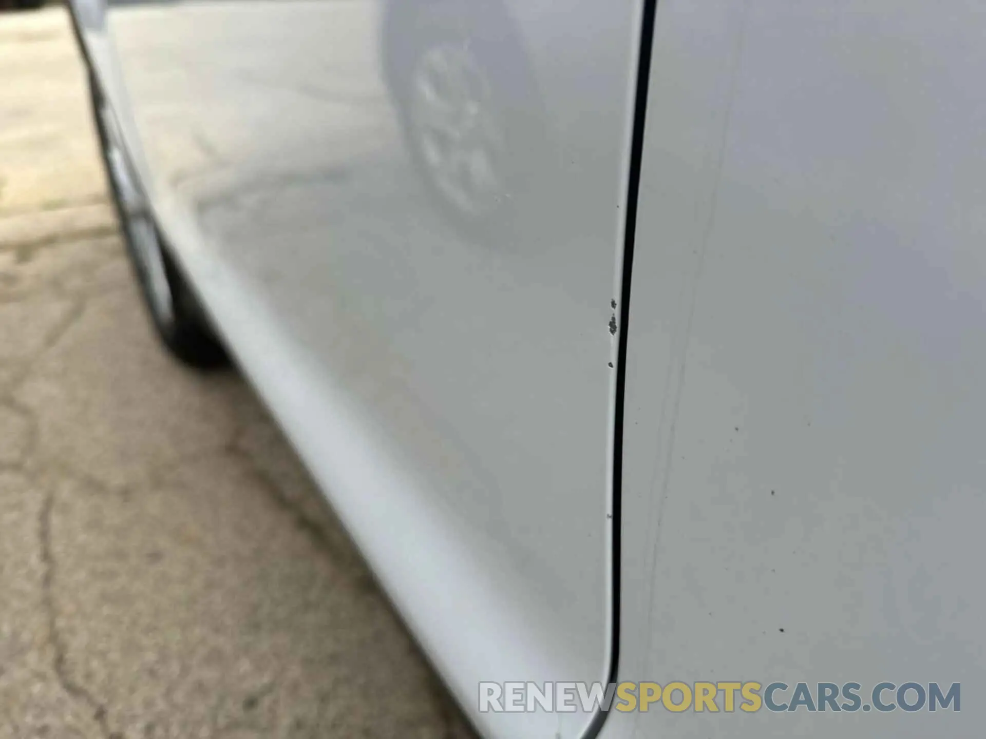 4 Photograph of a damaged car 1FMCU9GD0KUA75707 FORD ESCAPE 2019
