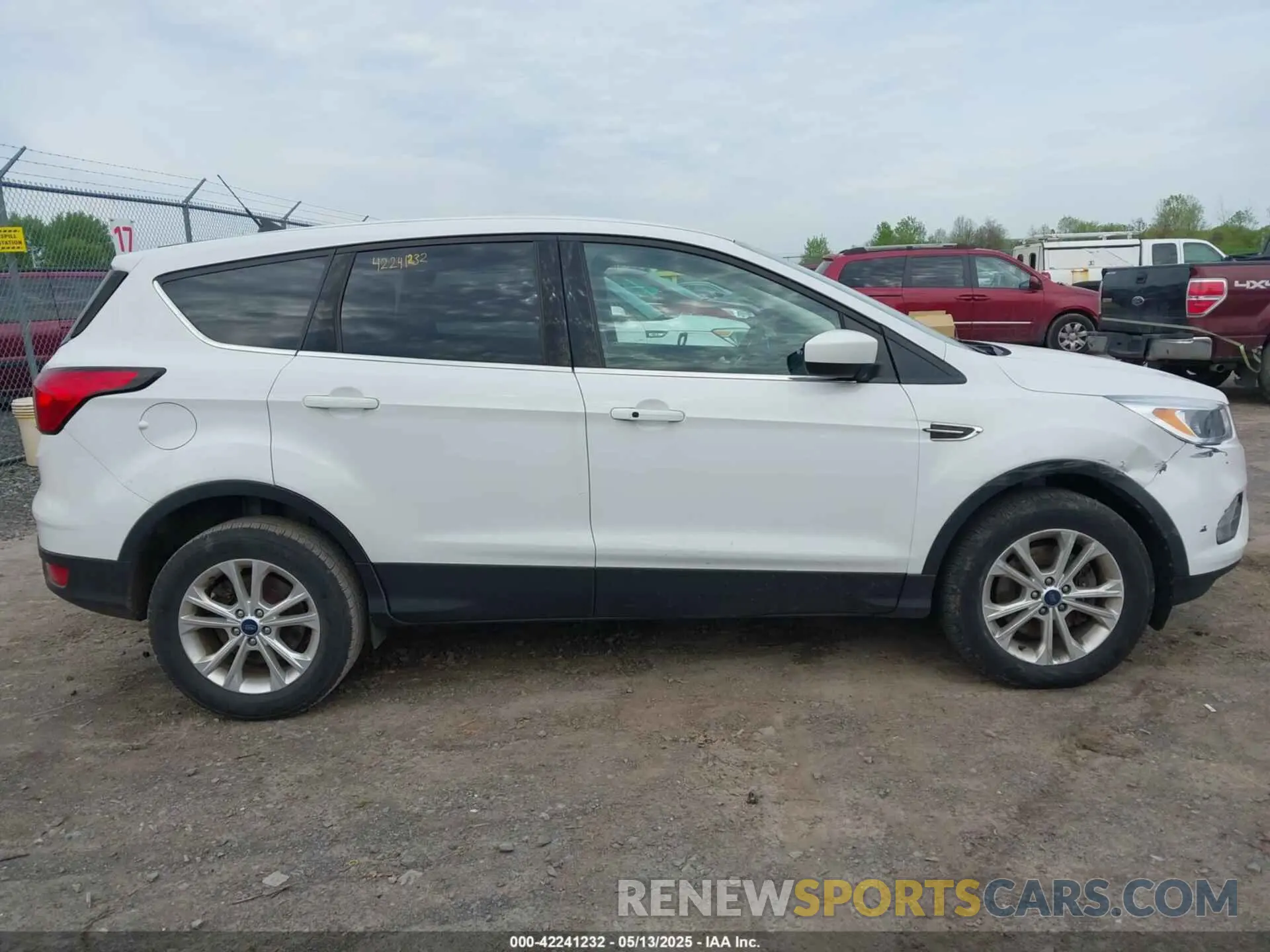 14 Photograph of a damaged car 1FMCU9GD0KUA85184 FORD ESCAPE 2019