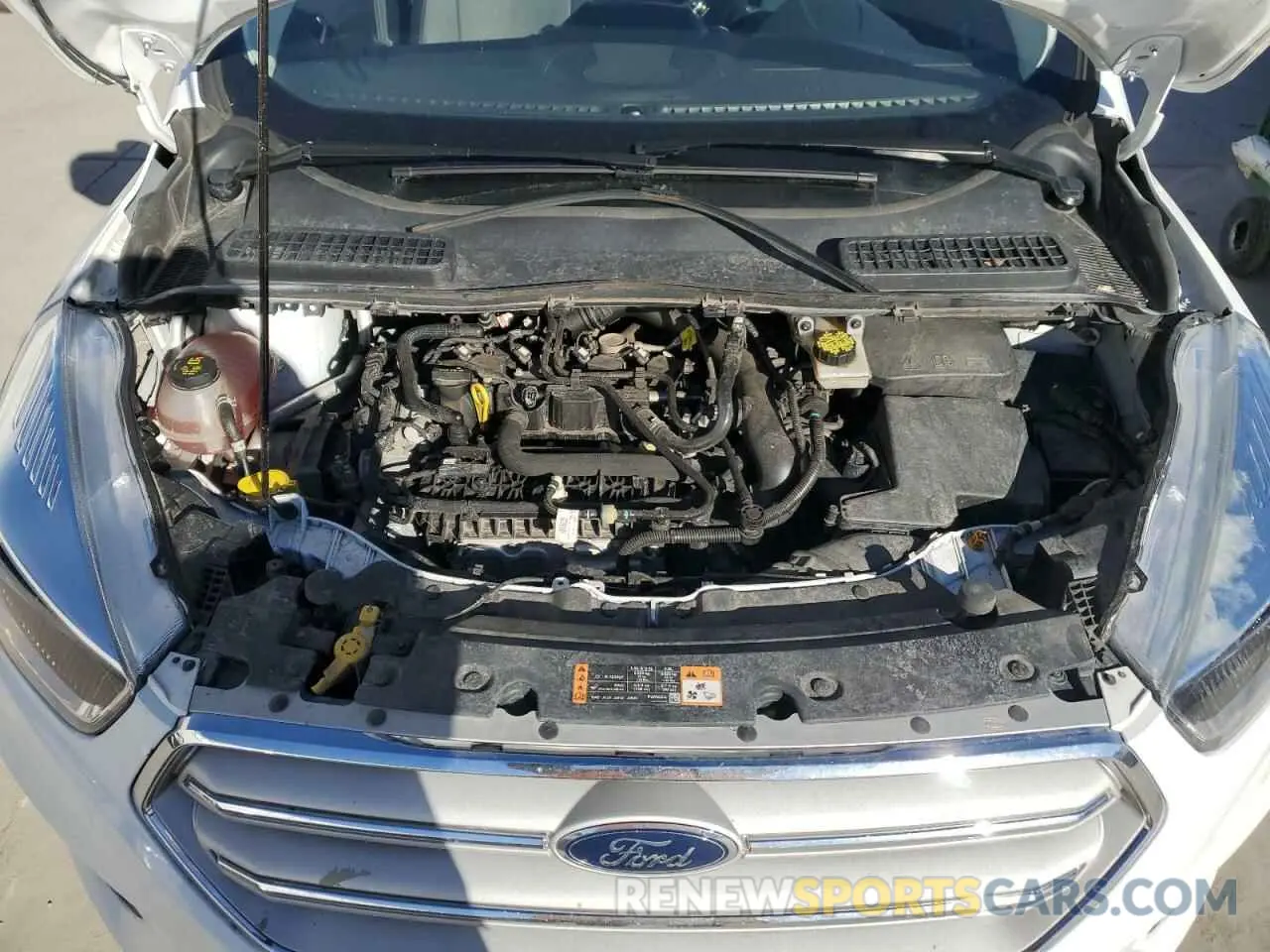 11 Photograph of a damaged car 1FMCU9GD0KUB39180 FORD ESCAPE 2019
