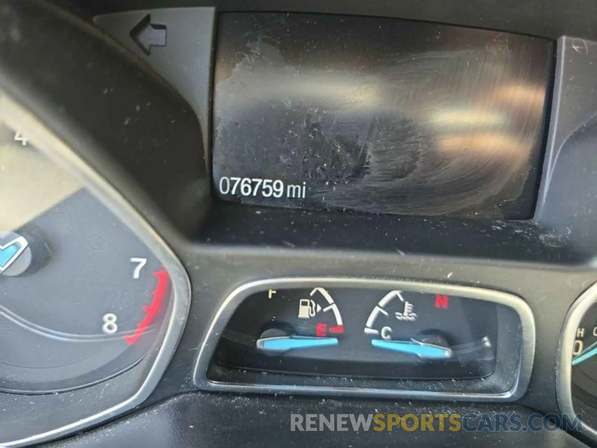 10 Photograph of a damaged car 1FMCU9GD0KUB64984 FORD ESCAPE 2019
