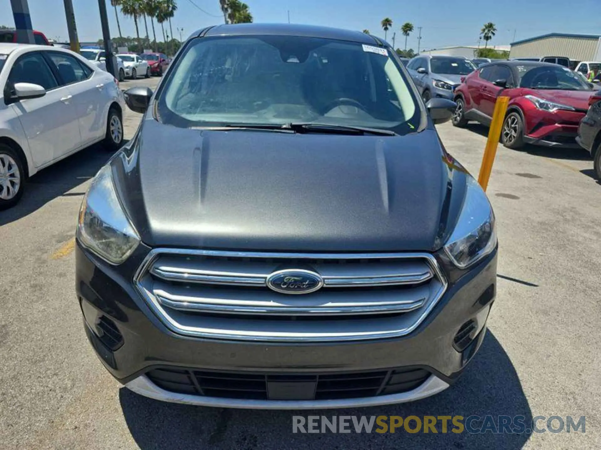 8 Photograph of a damaged car 1FMCU9GD0KUB64984 FORD ESCAPE 2019