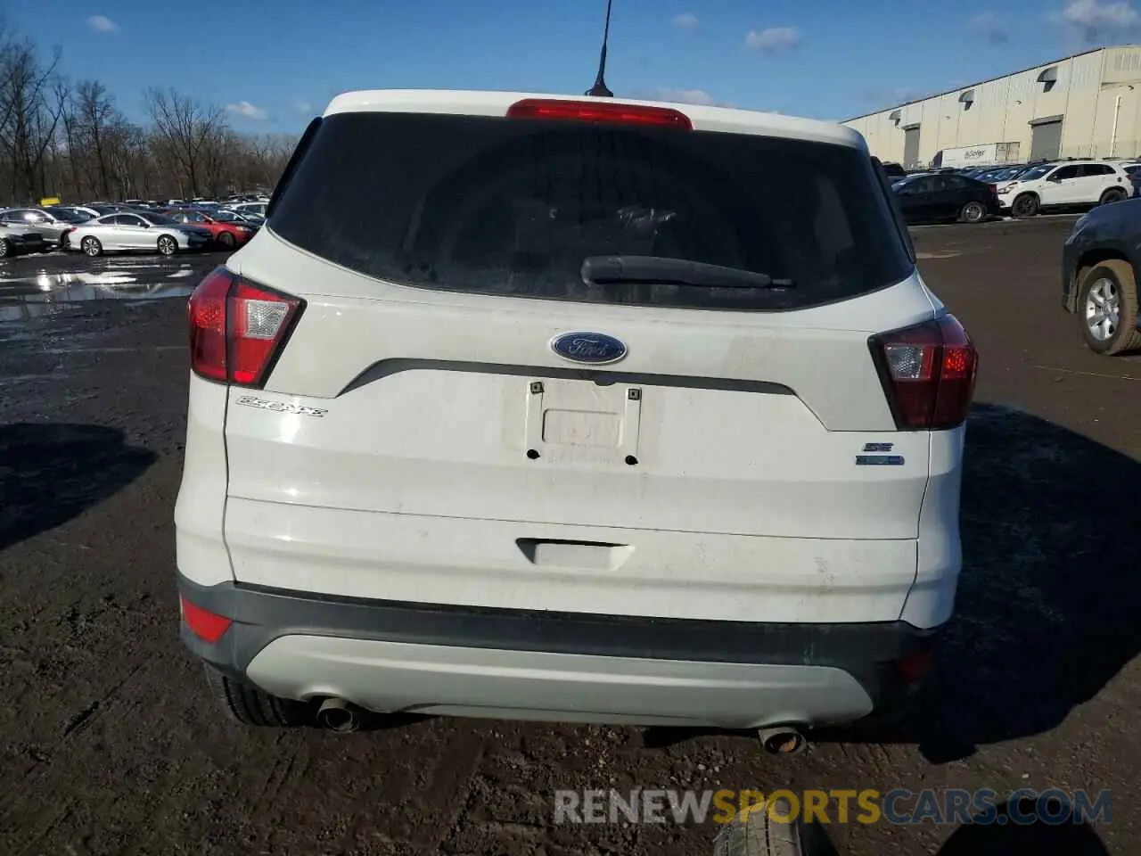6 Photograph of a damaged car 1FMCU9GD0KUB73846 FORD ESCAPE 2019
