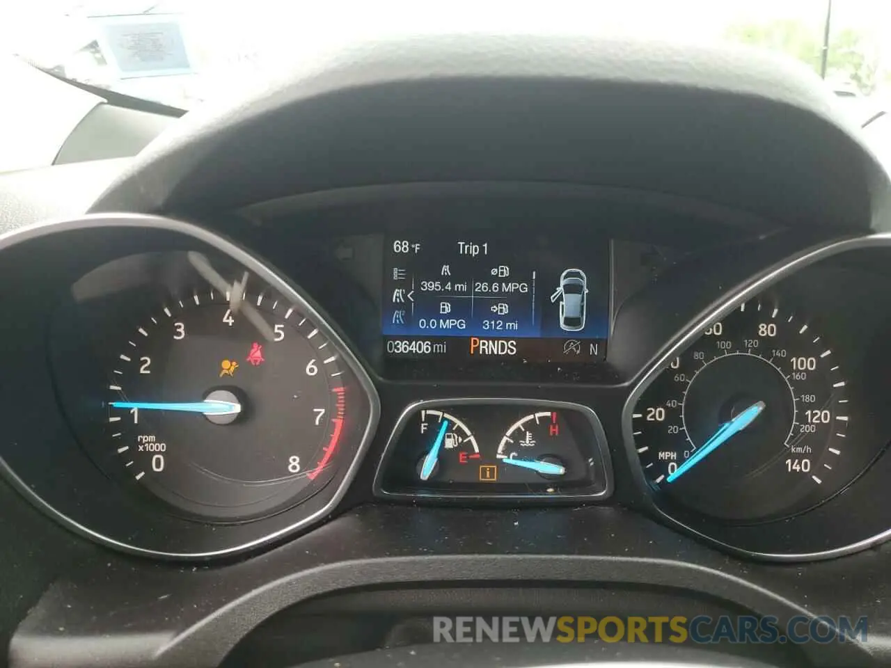 9 Photograph of a damaged car 1FMCU9GD0KUB92431 FORD ESCAPE 2019