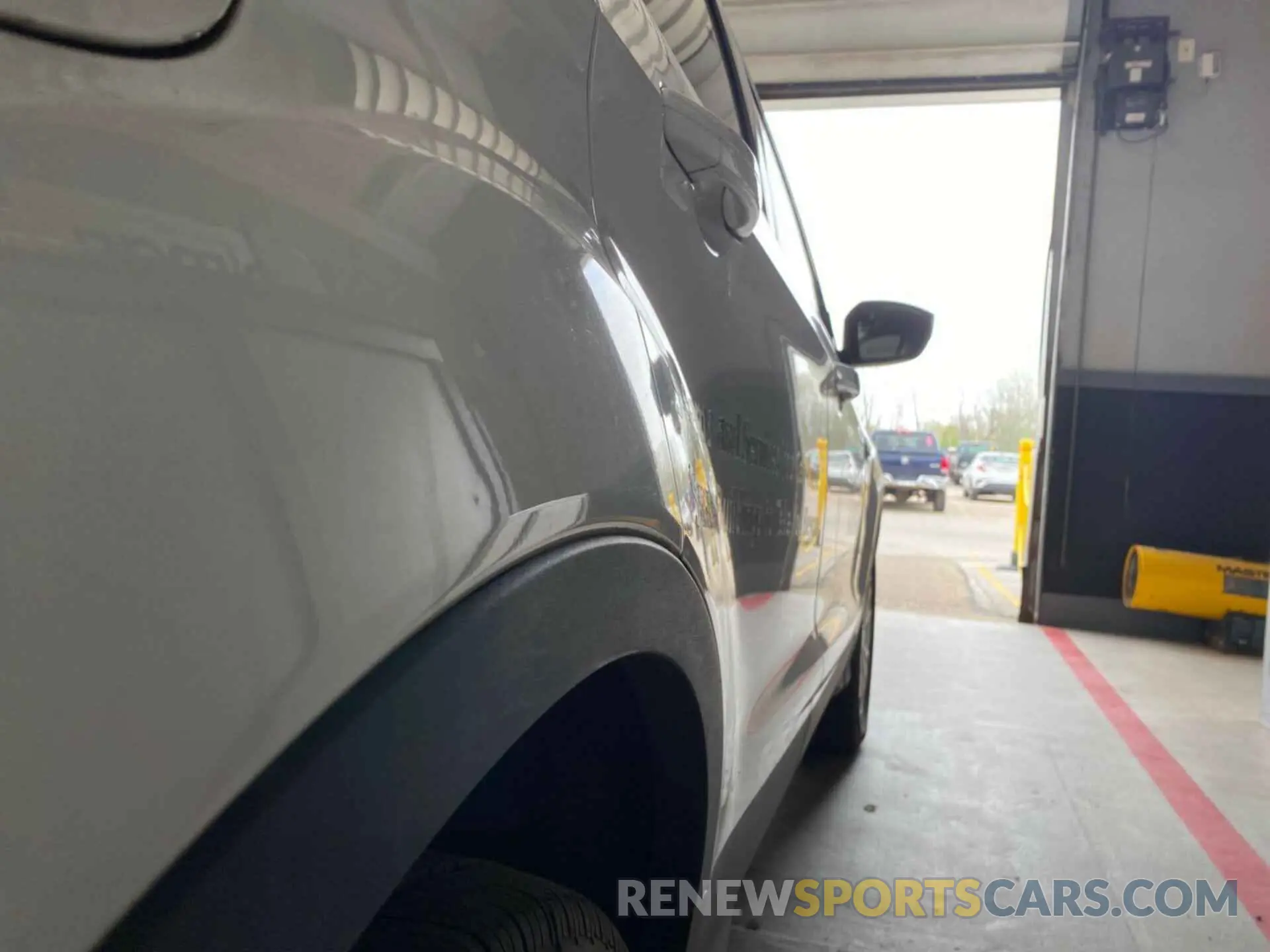 18 Photograph of a damaged car 1FMCU9GD0KUC07719 FORD ESCAPE 2019