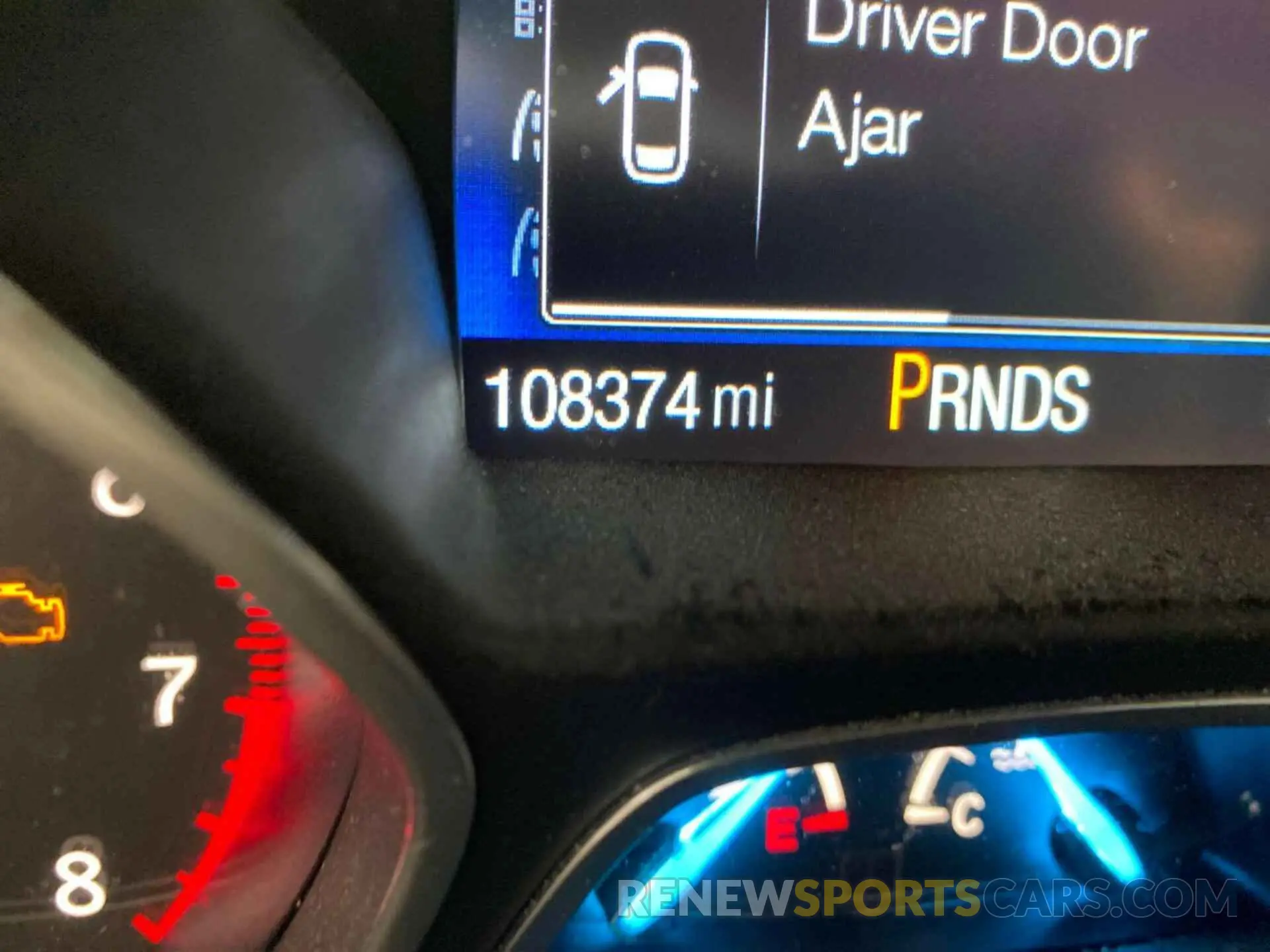 29 Photograph of a damaged car 1FMCU9GD0KUC07719 FORD ESCAPE 2019