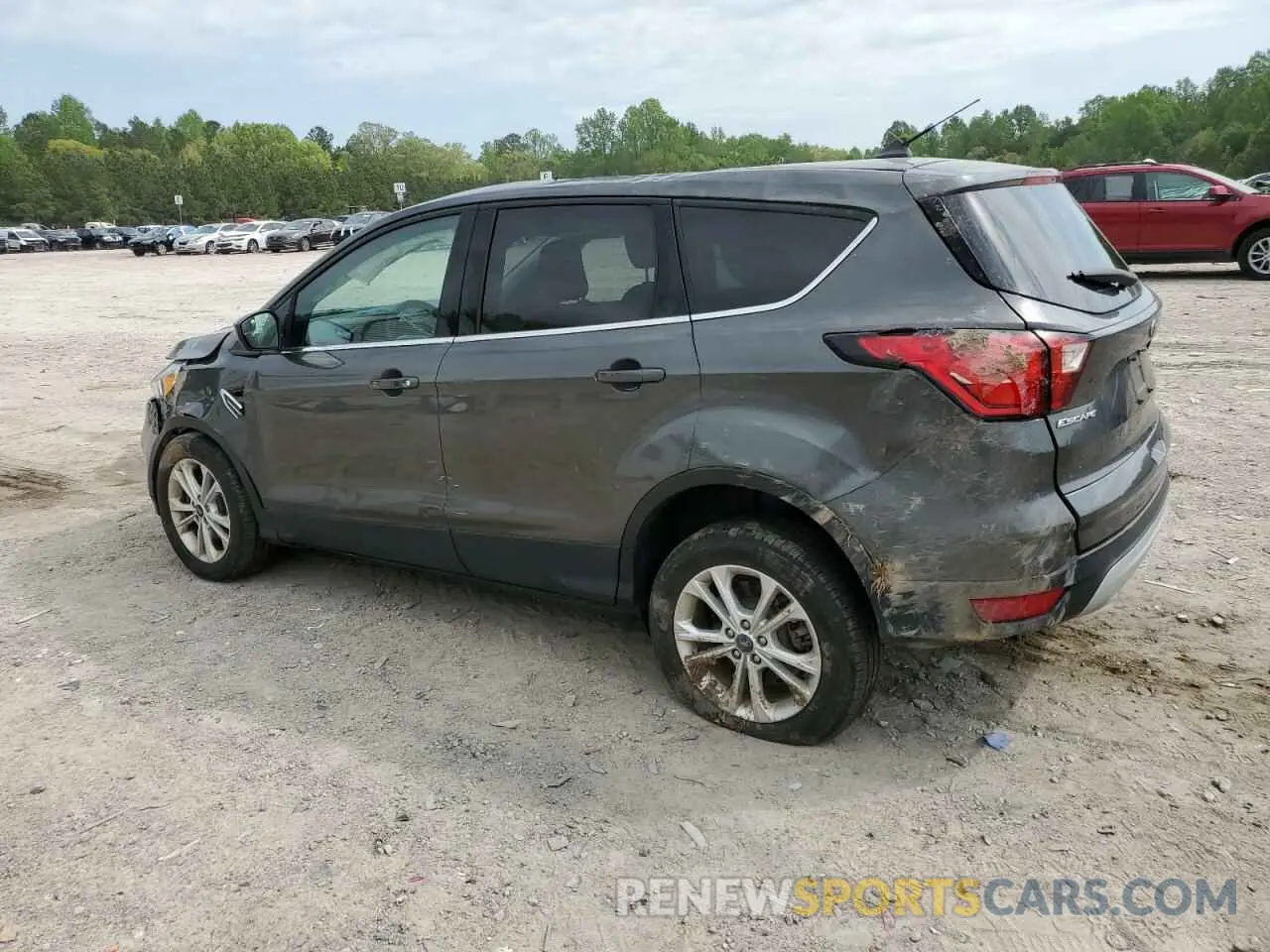 2 Photograph of a damaged car 1FMCU9GD0KUC17800 FORD ESCAPE 2019