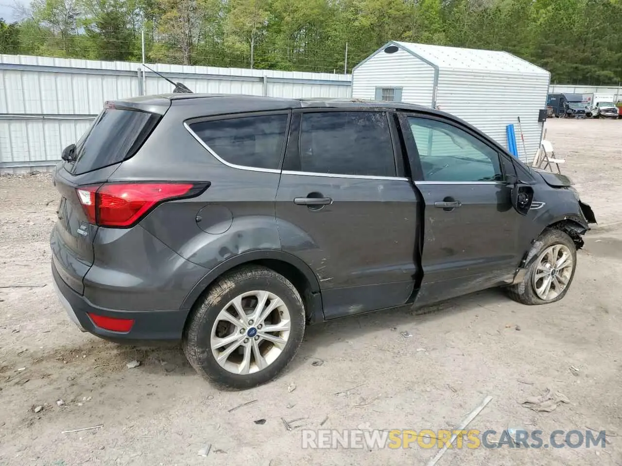 3 Photograph of a damaged car 1FMCU9GD0KUC17800 FORD ESCAPE 2019