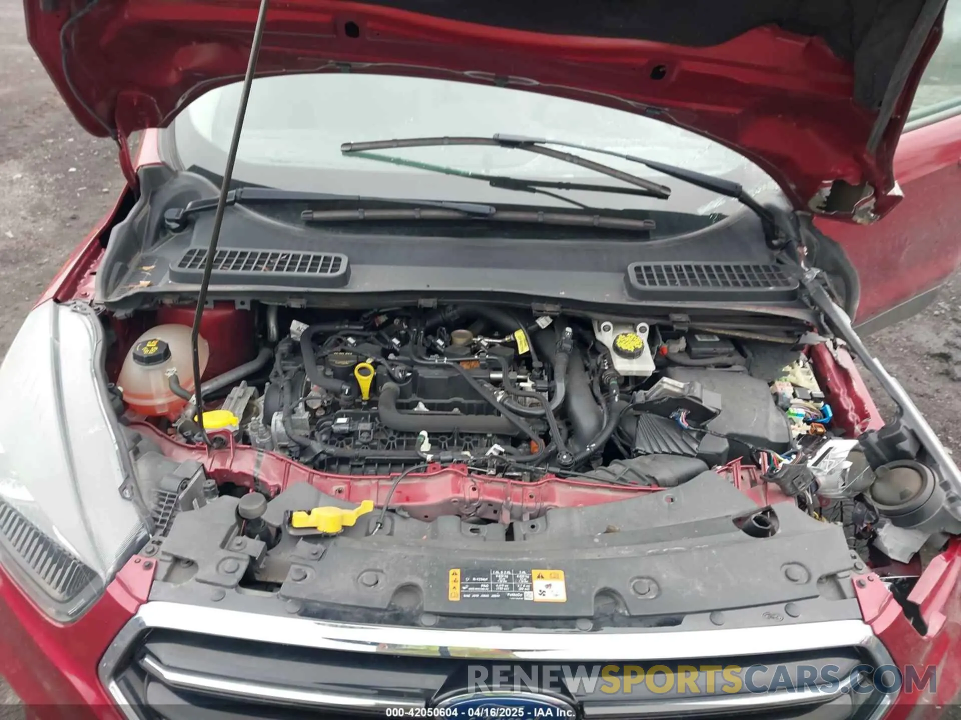 10 Photograph of a damaged car 1FMCU9GD0KUC43071 FORD ESCAPE 2019