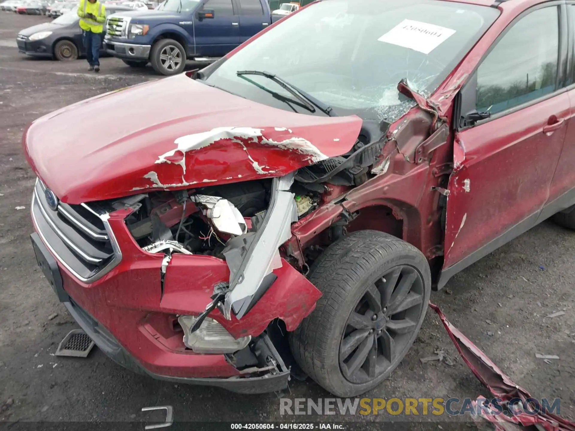 6 Photograph of a damaged car 1FMCU9GD0KUC43071 FORD ESCAPE 2019
