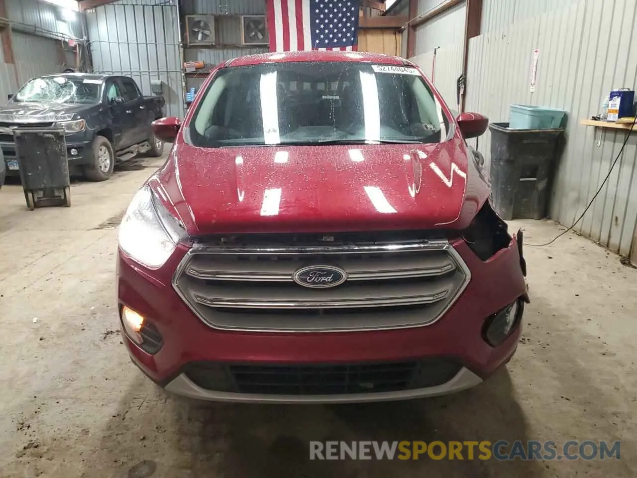 5 Photograph of a damaged car 1FMCU9GD1KUA14804 FORD ESCAPE 2019