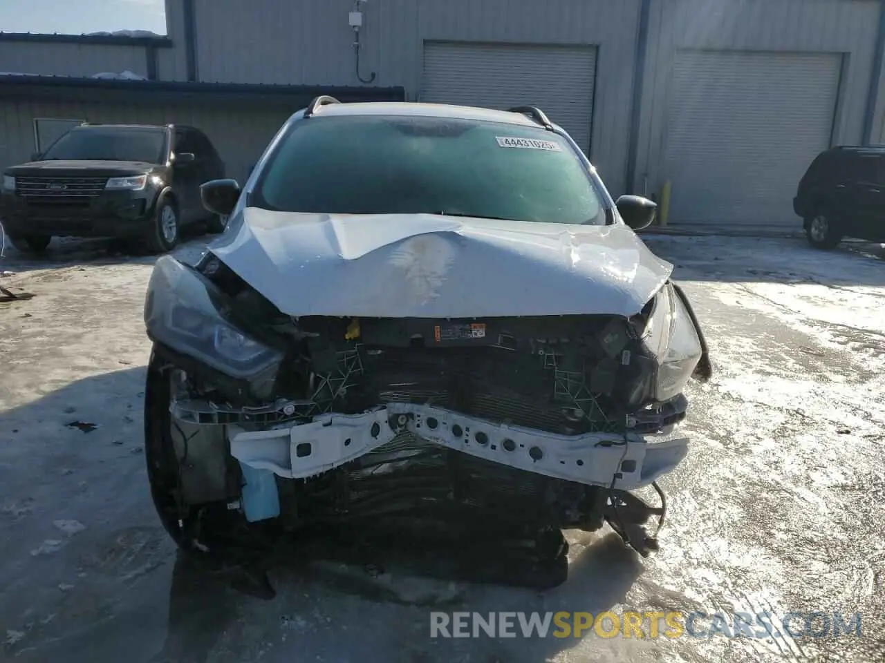 5 Photograph of a damaged car 1FMCU9GD1KUA97876 FORD ESCAPE 2019