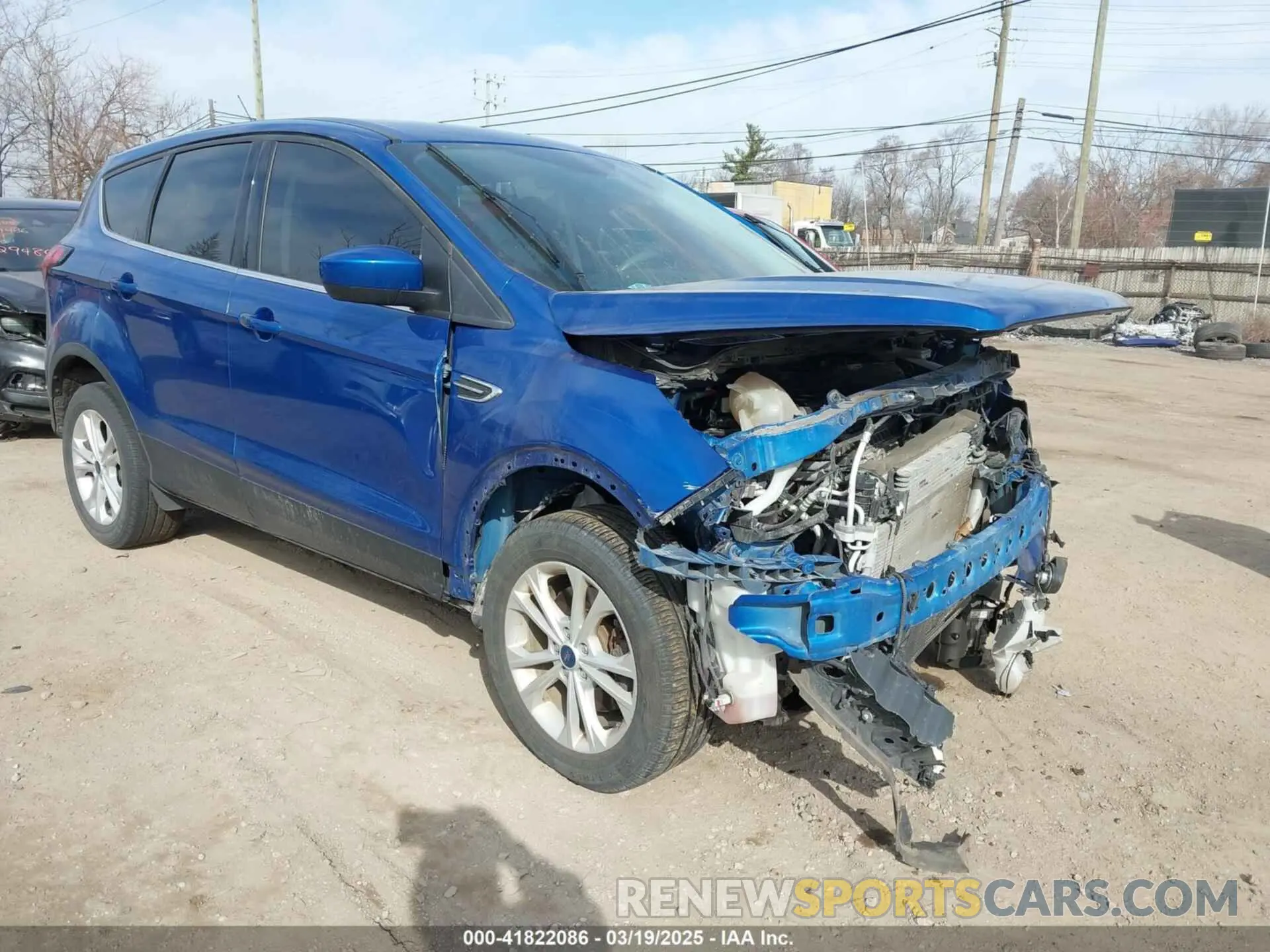 1 Photograph of a damaged car 1FMCU9GD1KUA98591 FORD ESCAPE 2019