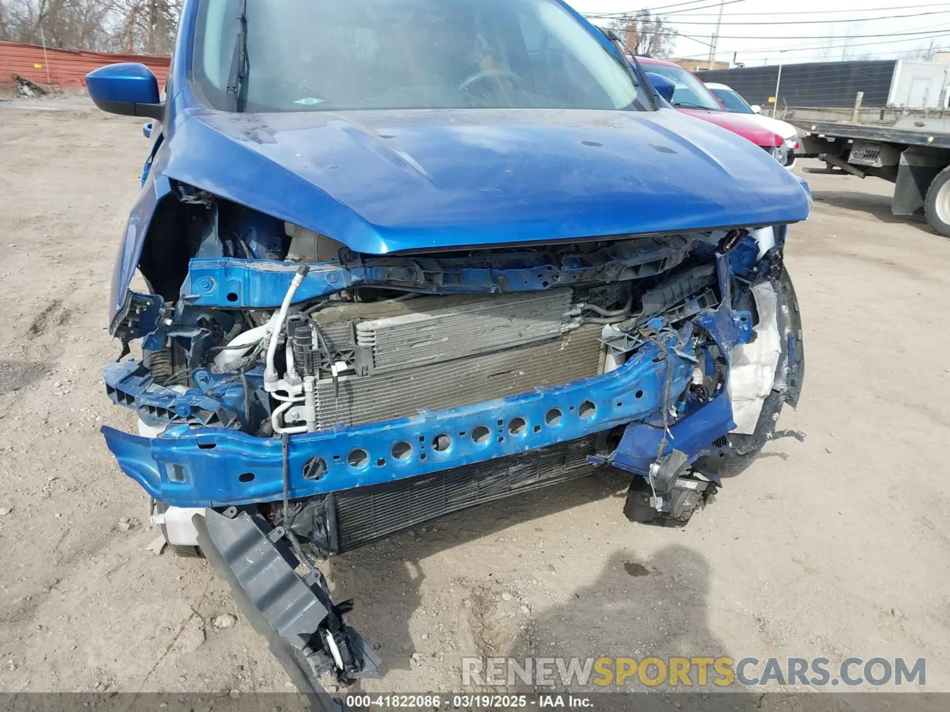 17 Photograph of a damaged car 1FMCU9GD1KUA98591 FORD ESCAPE 2019