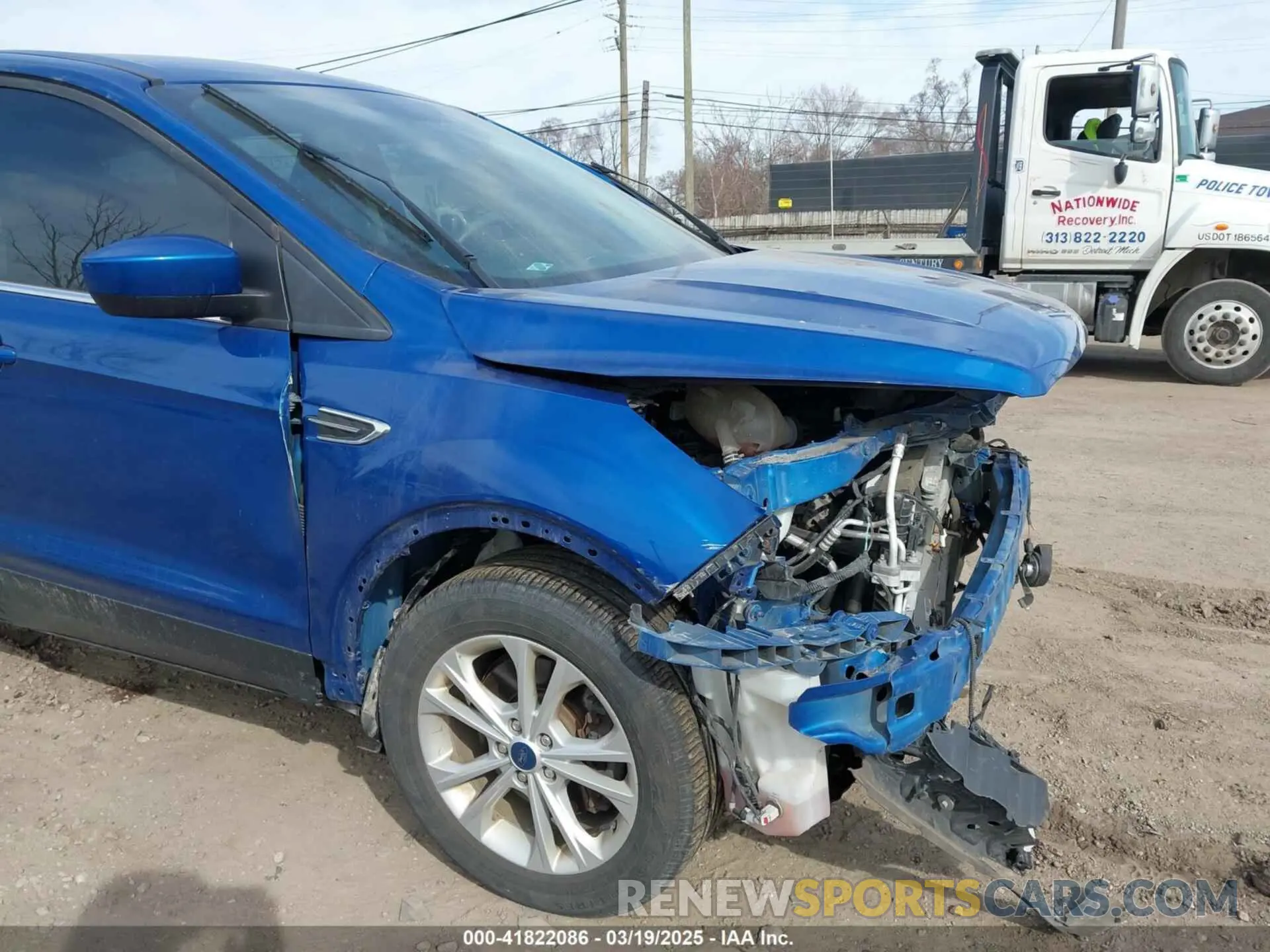 6 Photograph of a damaged car 1FMCU9GD1KUA98591 FORD ESCAPE 2019