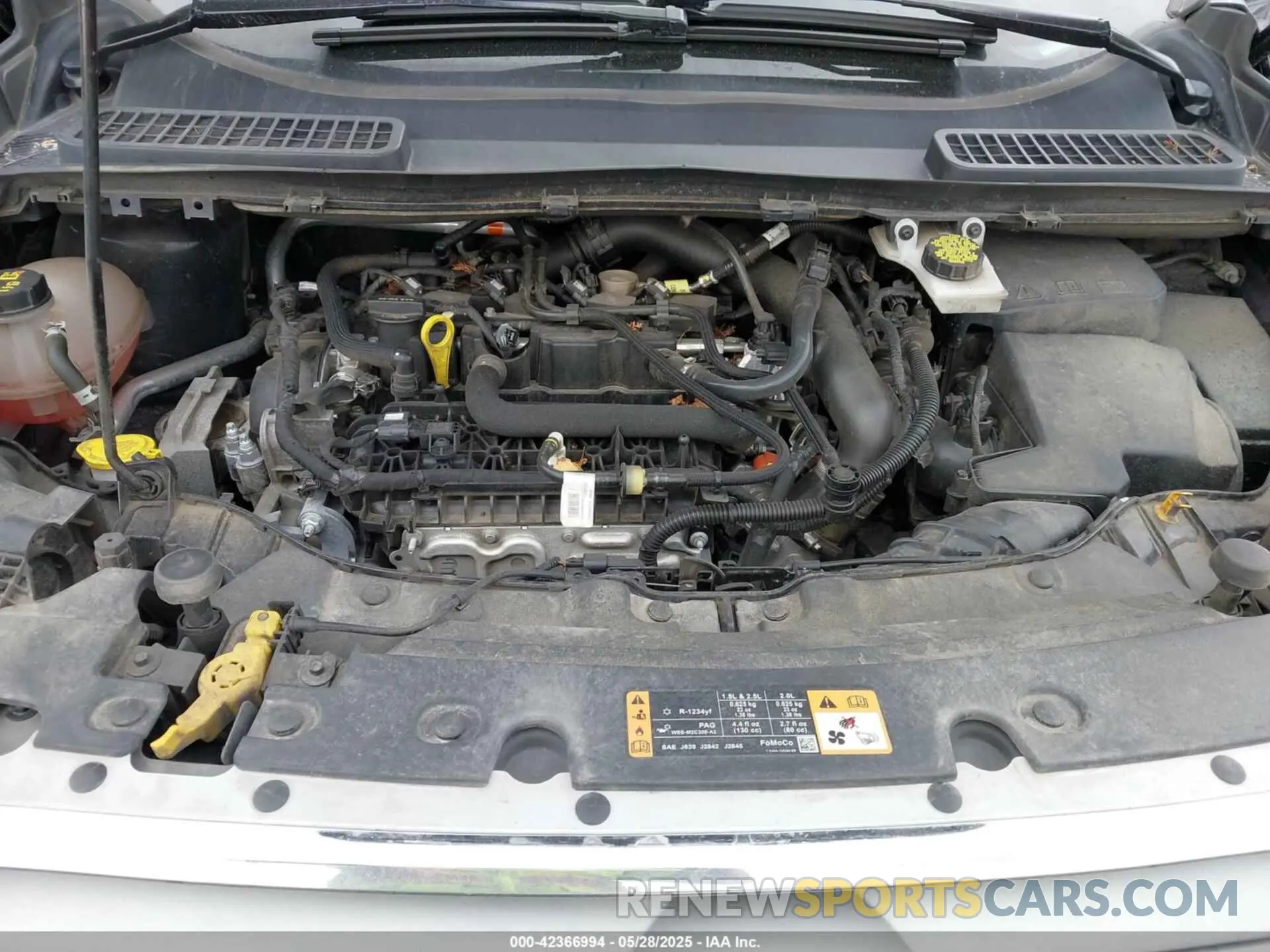 10 Photograph of a damaged car 1FMCU9GD1KUB06835 FORD ESCAPE 2019