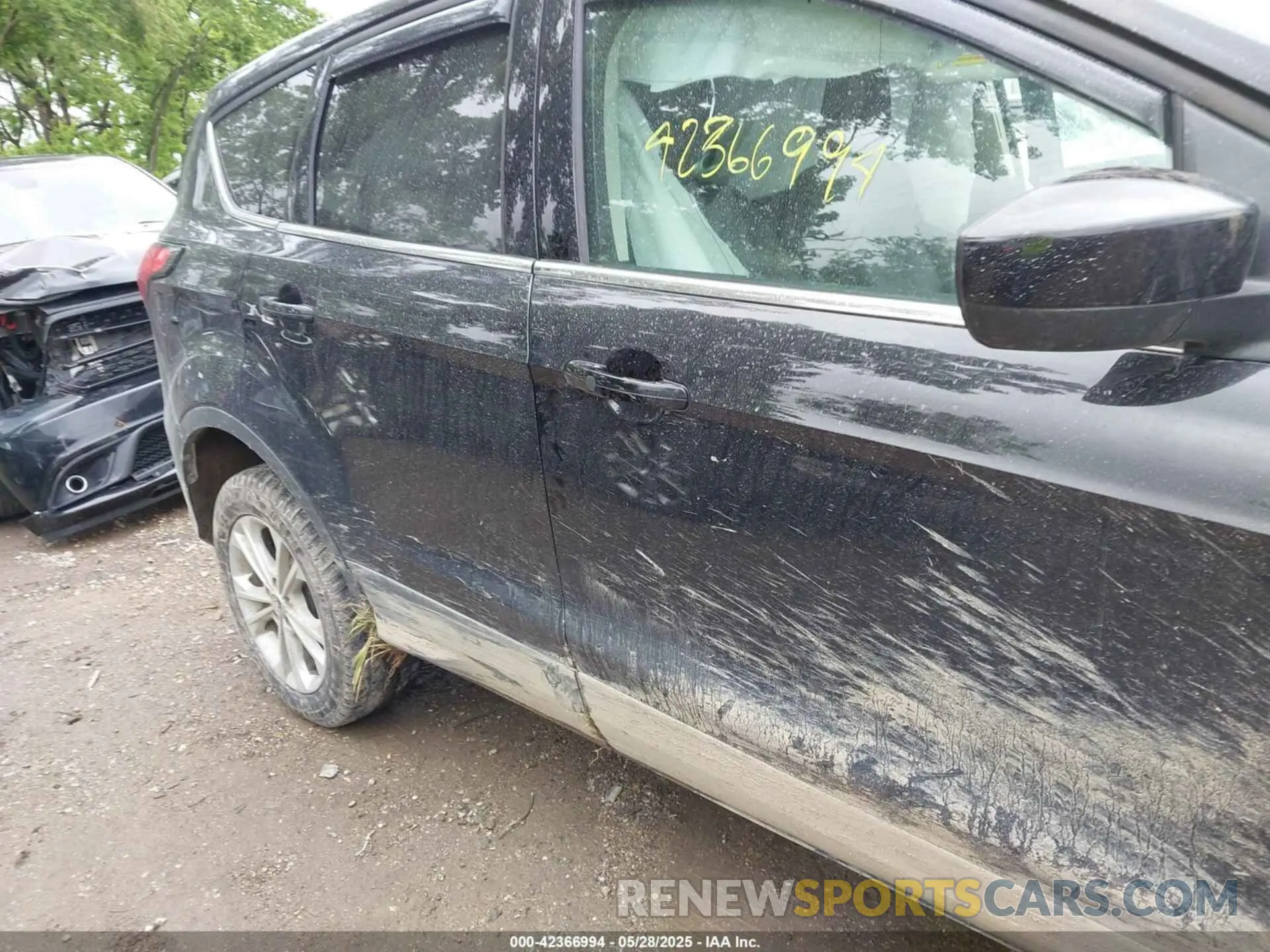 13 Photograph of a damaged car 1FMCU9GD1KUB06835 FORD ESCAPE 2019