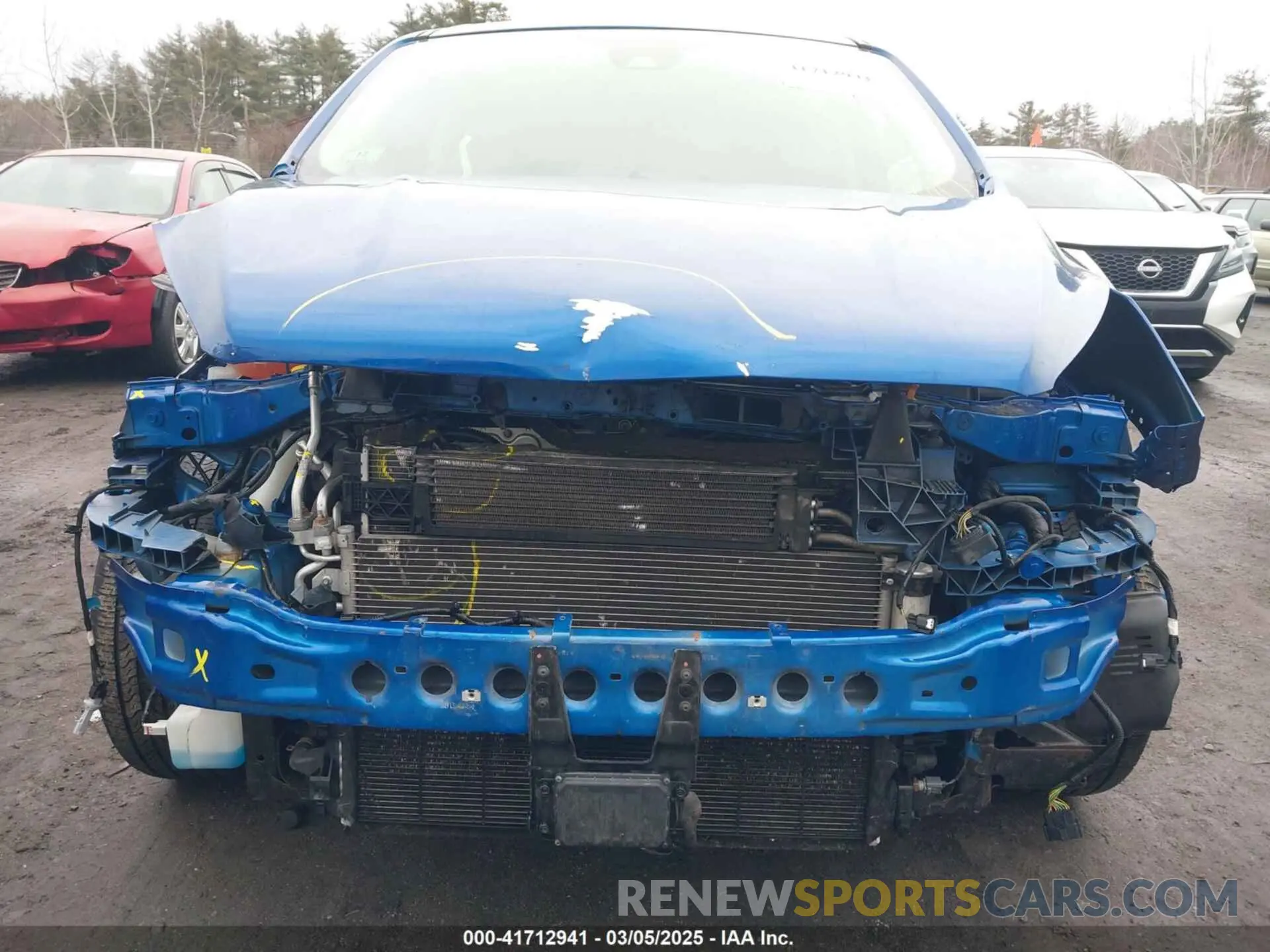 18 Photograph of a damaged car 1FMCU9GD1KUB14255 FORD ESCAPE 2019