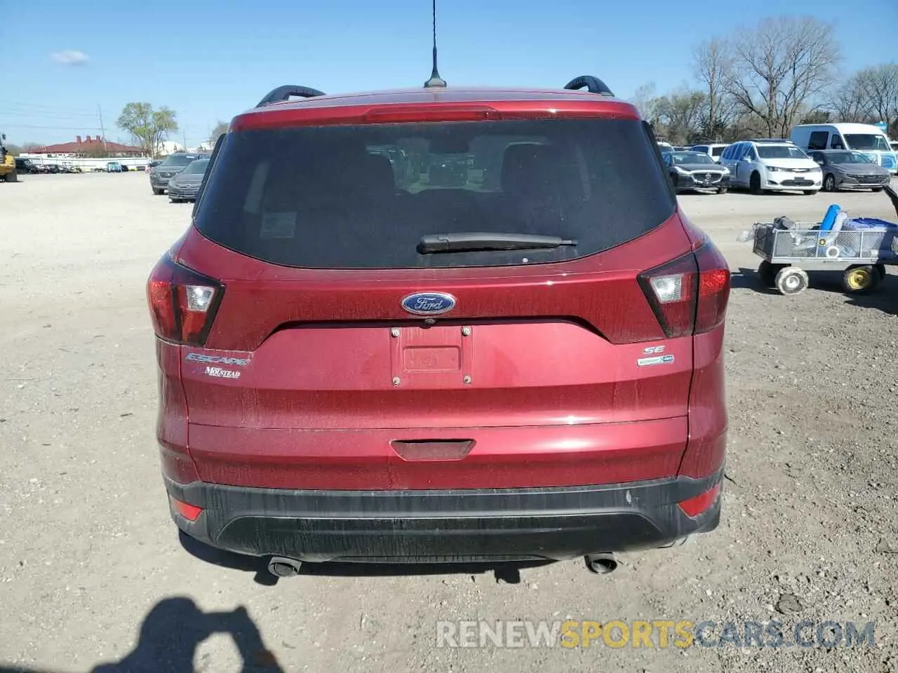 6 Photograph of a damaged car 1FMCU9GD1KUB61611 FORD ESCAPE 2019