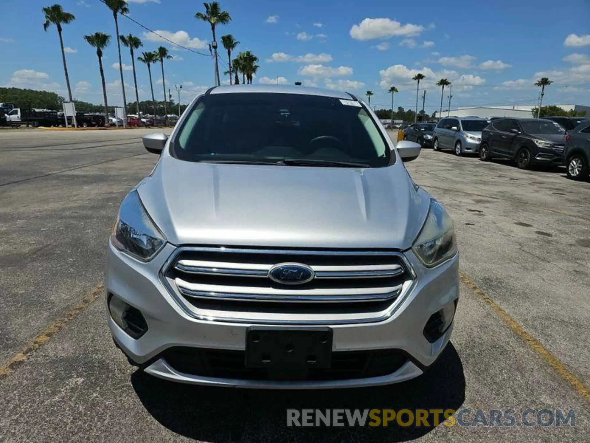 18 Photograph of a damaged car 1FMCU9GD1KUB65013 FORD ESCAPE 2019