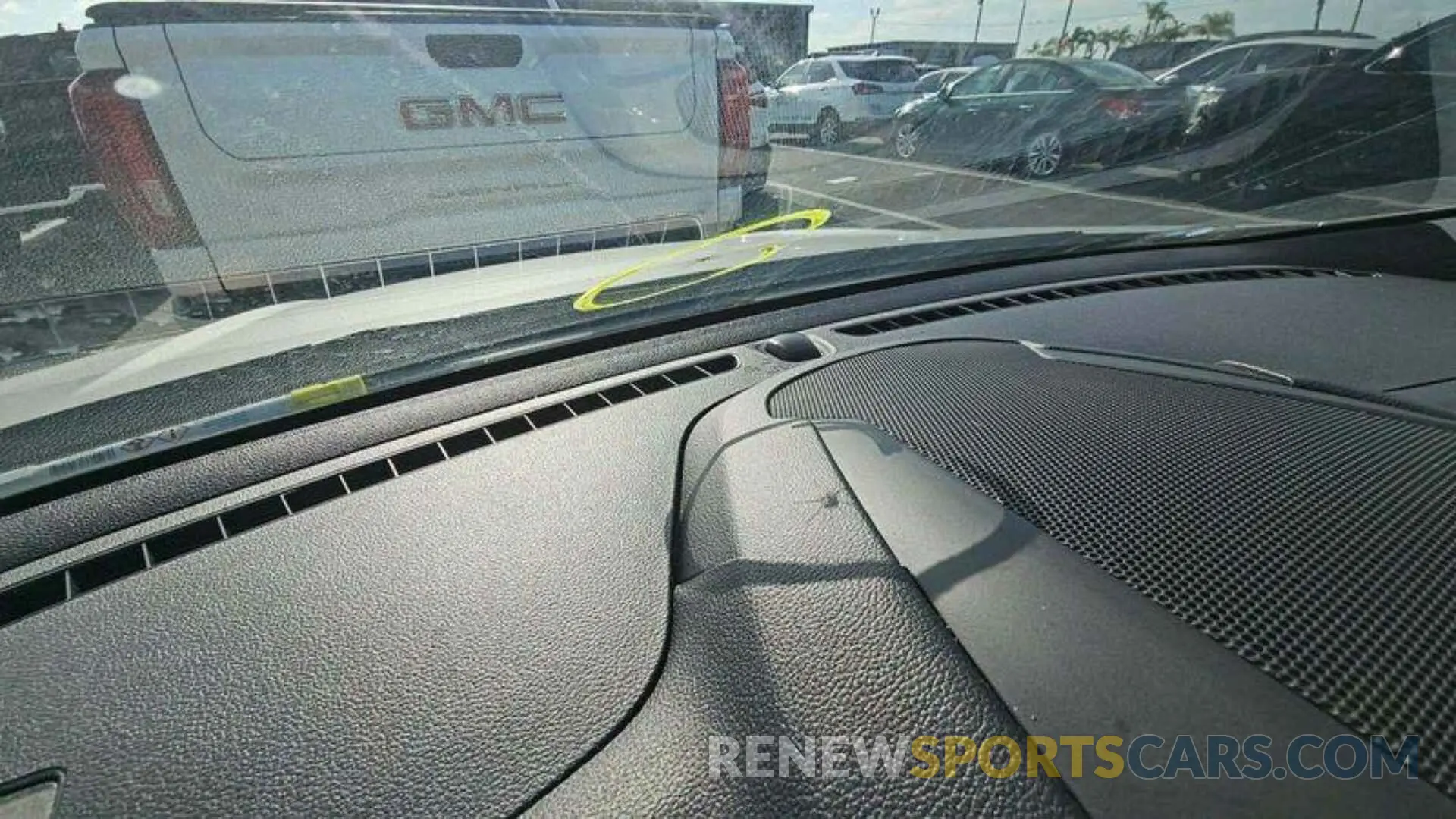 5 Photograph of a damaged car 1FMCU9GD1KUB65013 FORD ESCAPE 2019