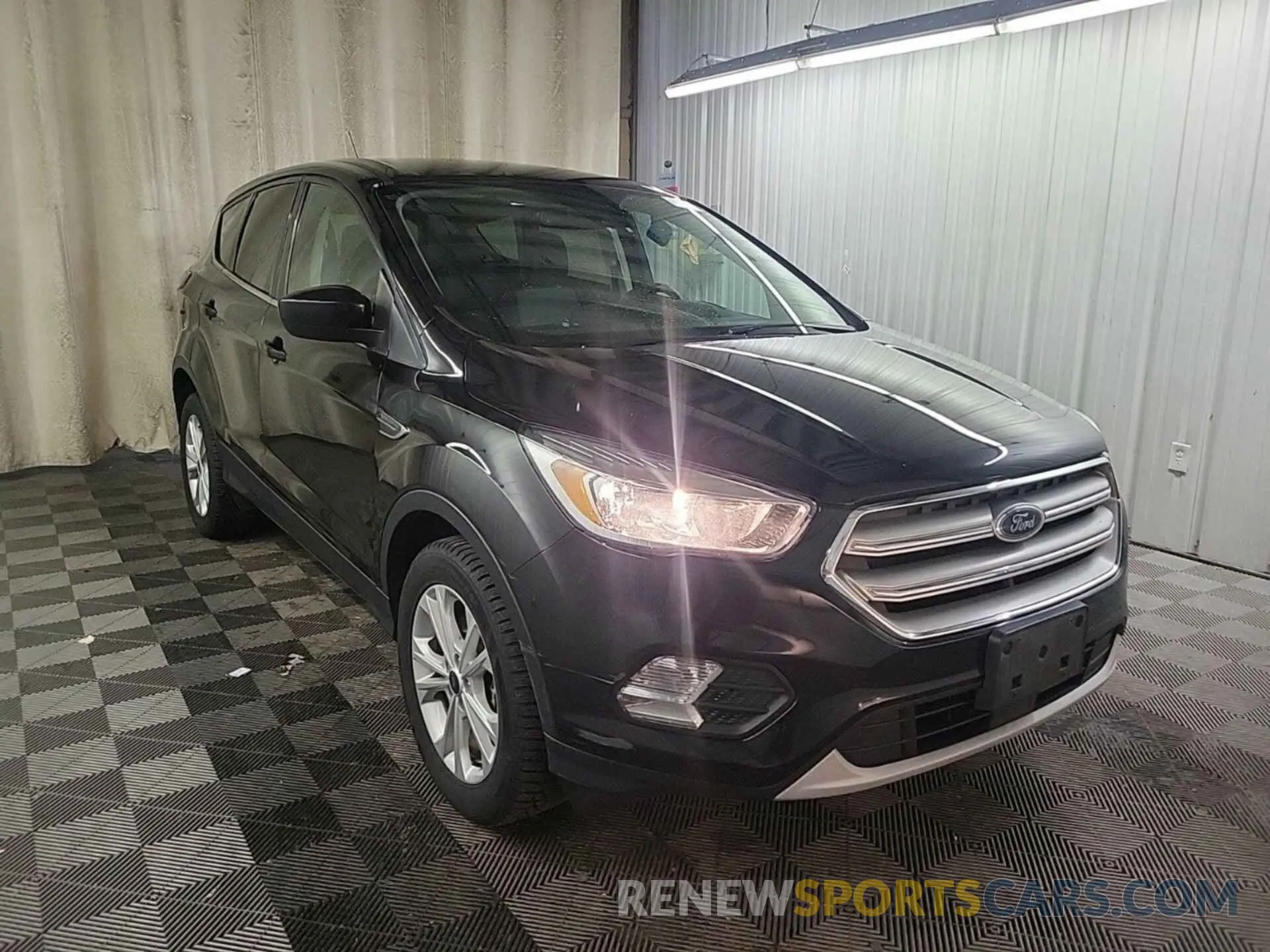 11 Photograph of a damaged car 1FMCU9GD1KUB82300 FORD ESCAPE 2019