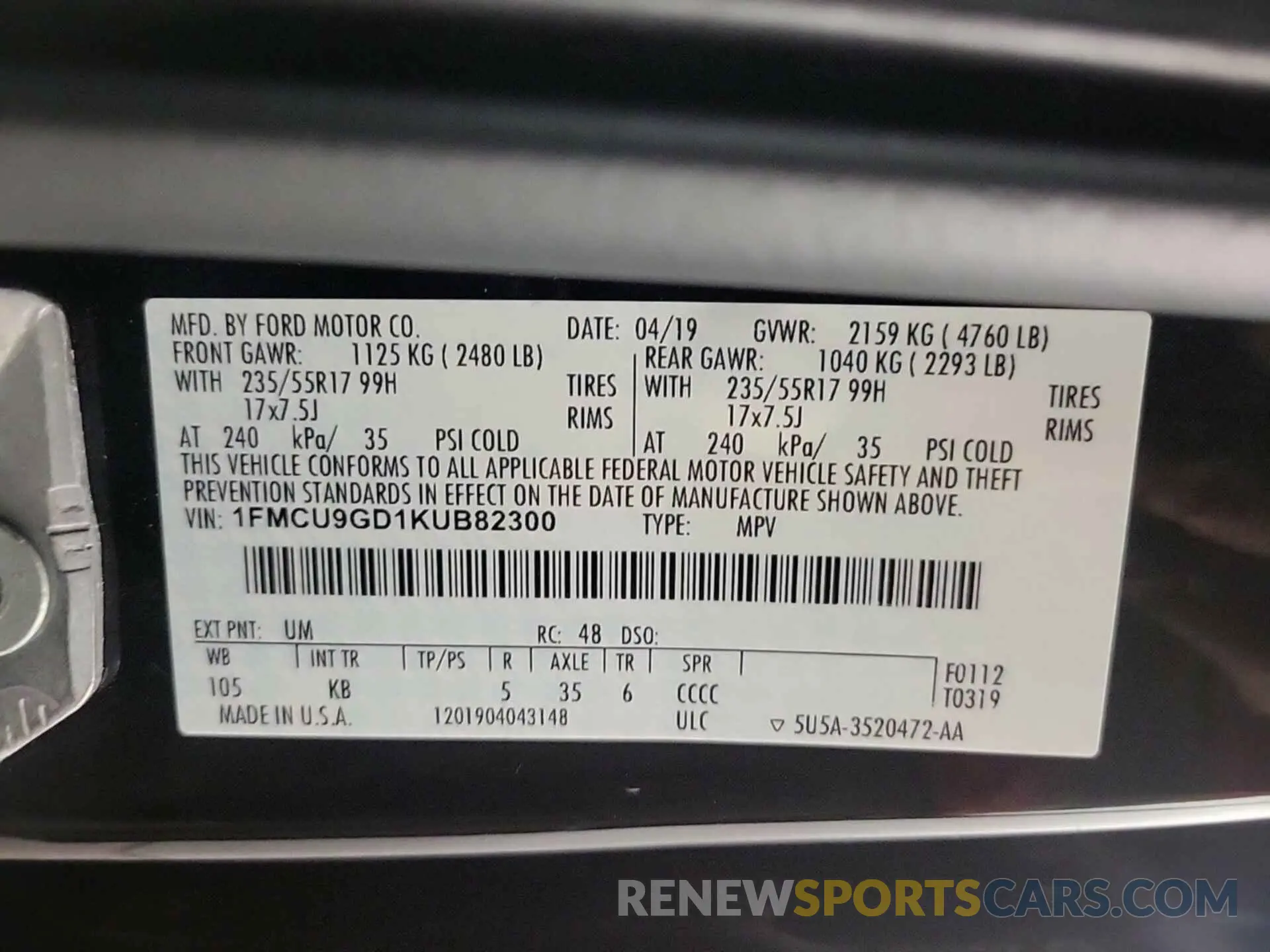 16 Photograph of a damaged car 1FMCU9GD1KUB82300 FORD ESCAPE 2019