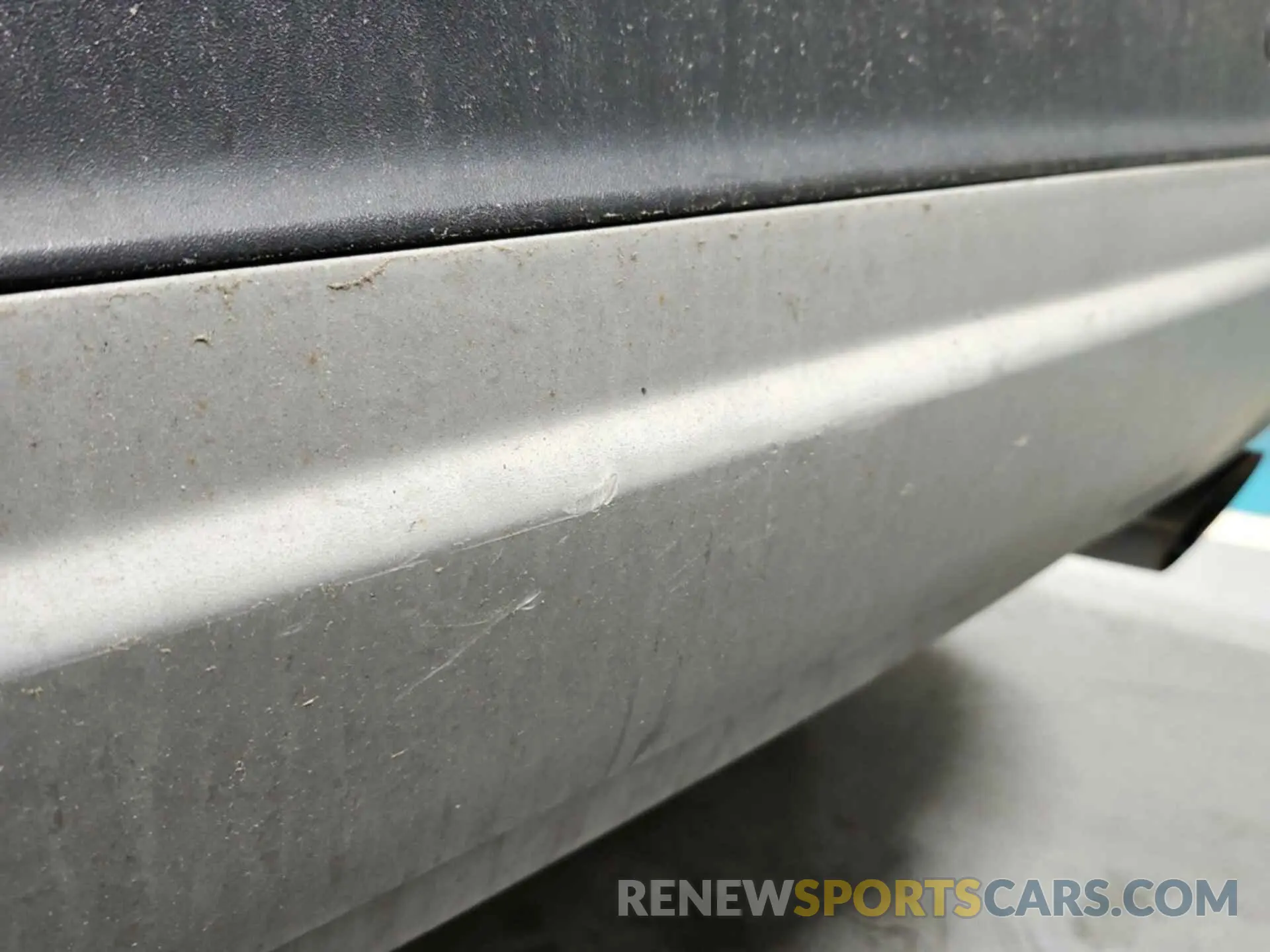 17 Photograph of a damaged car 1FMCU9GD1KUB82300 FORD ESCAPE 2019