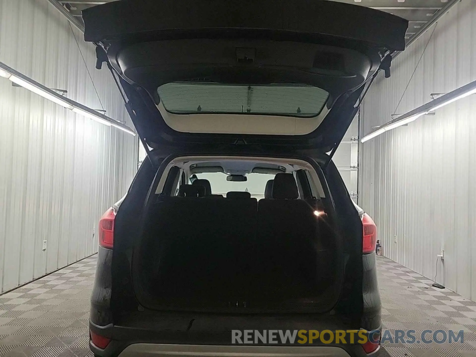 26 Photograph of a damaged car 1FMCU9GD1KUB82300 FORD ESCAPE 2019