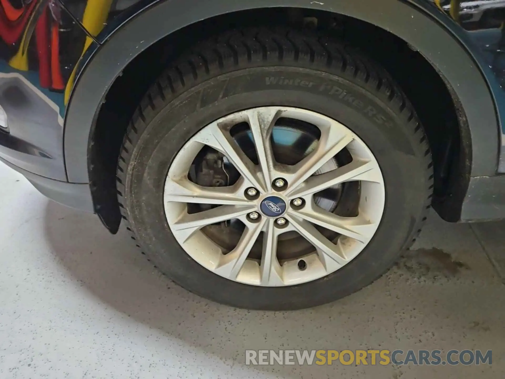 37 Photograph of a damaged car 1FMCU9GD1KUB82300 FORD ESCAPE 2019
