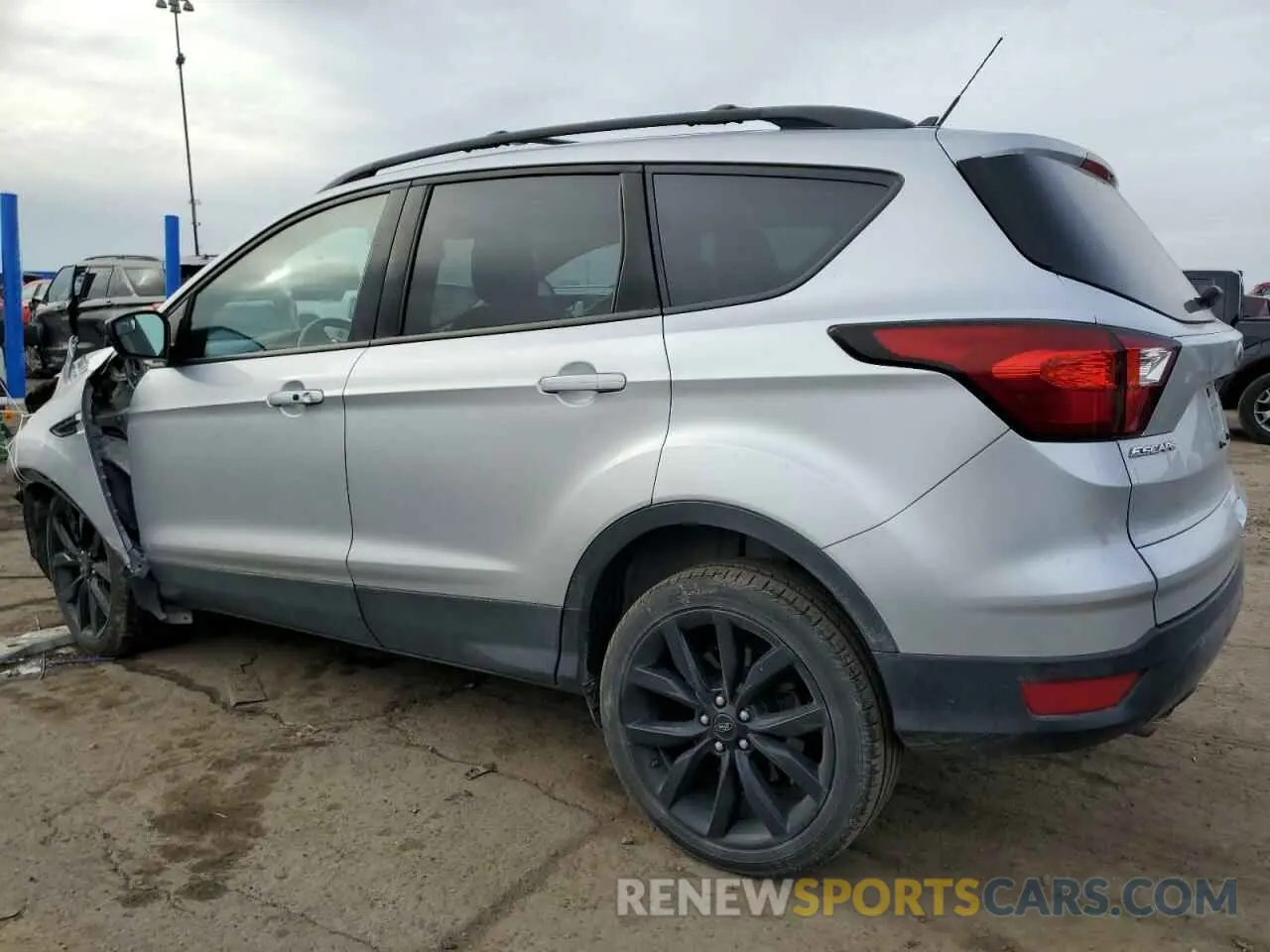 2 Photograph of a damaged car 1FMCU9GD1KUB91949 FORD ESCAPE 2019
