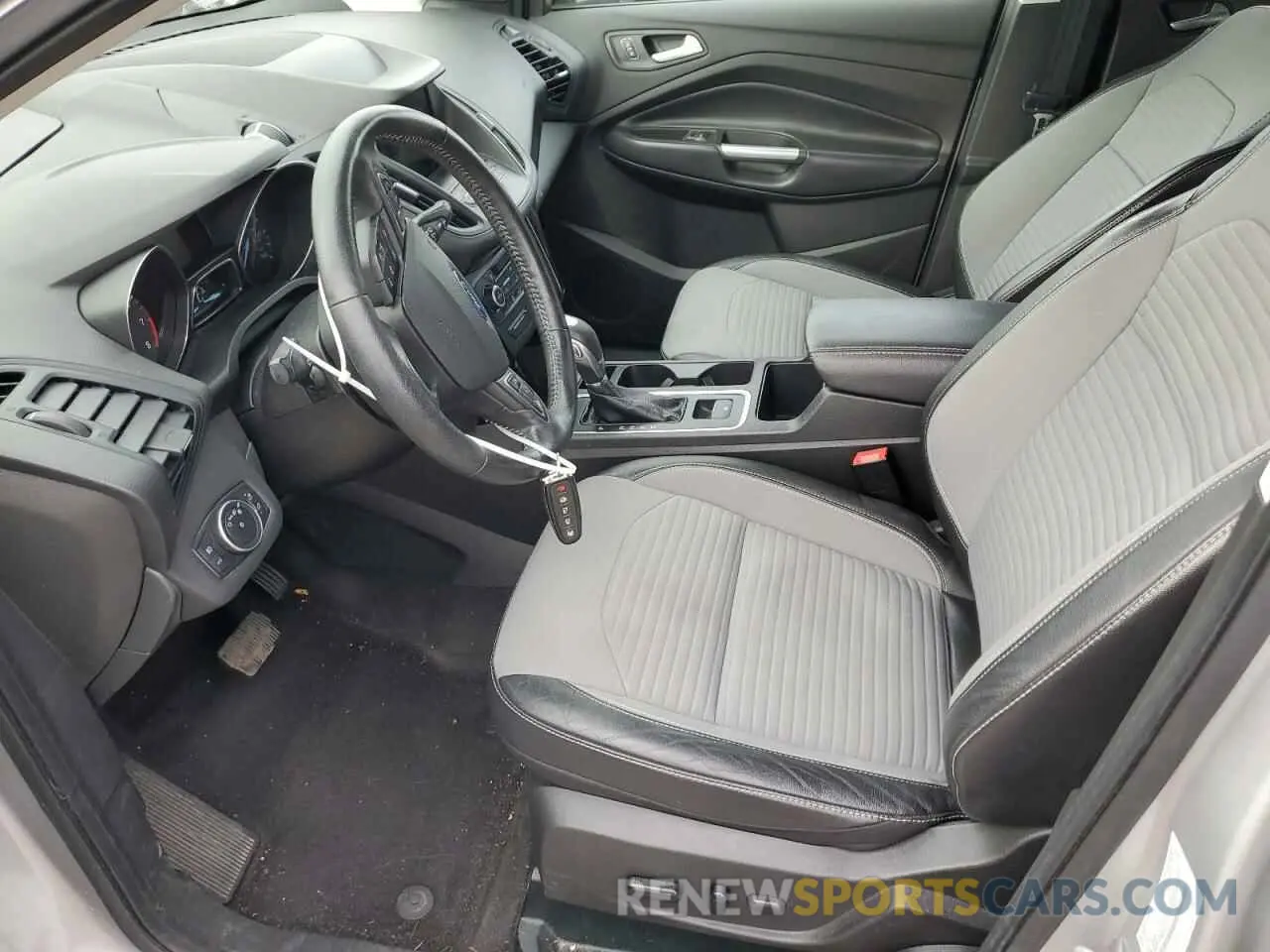 7 Photograph of a damaged car 1FMCU9GD1KUB91949 FORD ESCAPE 2019