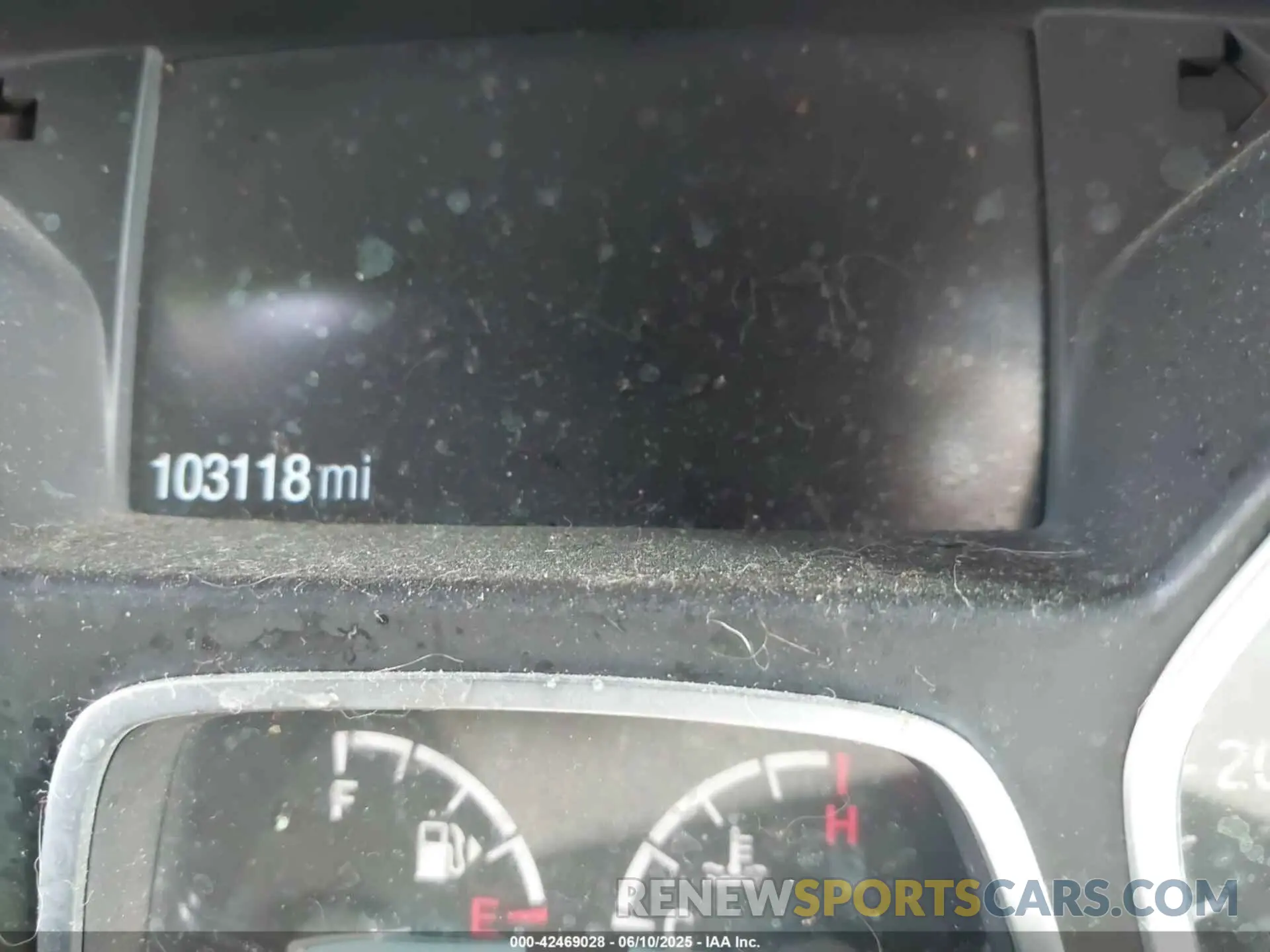 15 Photograph of a damaged car 1FMCU9GD1KUC21855 FORD ESCAPE 2019