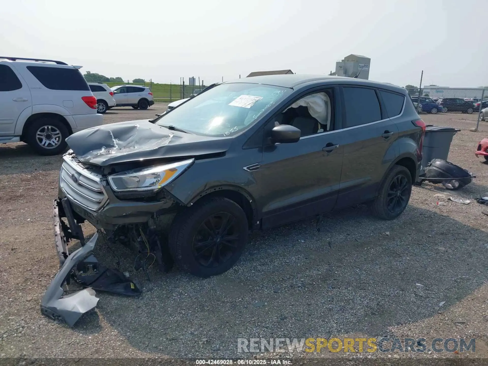 2 Photograph of a damaged car 1FMCU9GD1KUC21855 FORD ESCAPE 2019