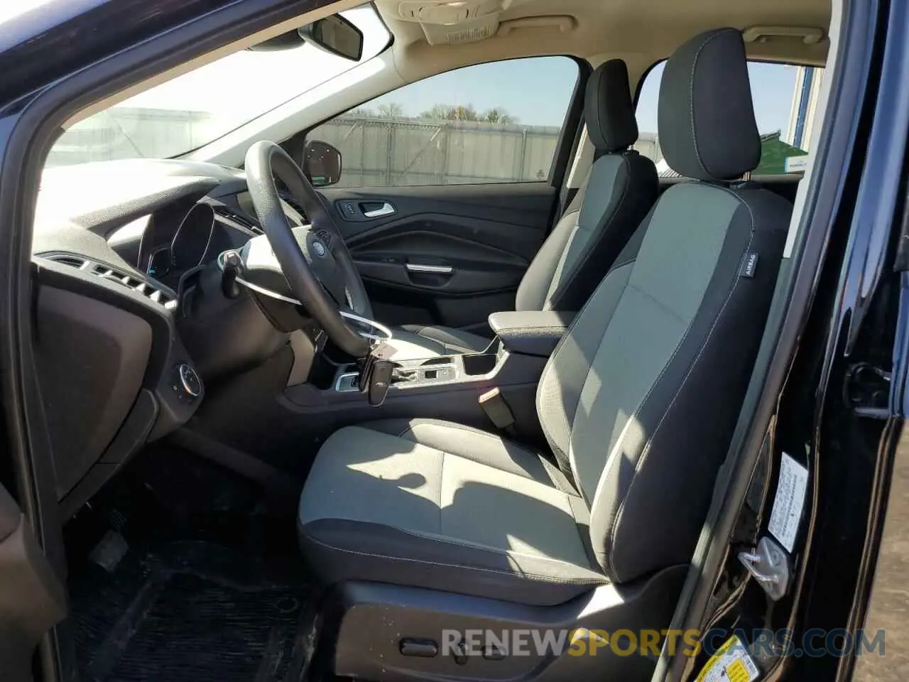 7 Photograph of a damaged car 1FMCU9GD1KUC21919 FORD ESCAPE 2019