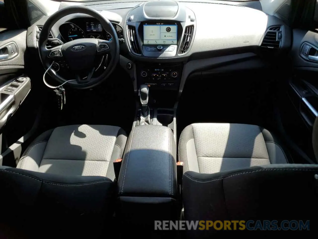 8 Photograph of a damaged car 1FMCU9GD1KUC21919 FORD ESCAPE 2019