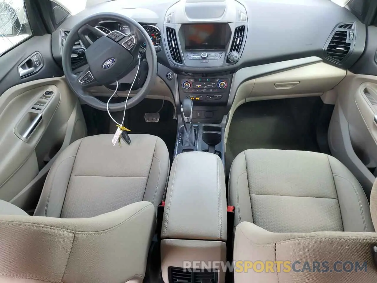 10 Photograph of a damaged car 1FMCU9GD2KUA21566 FORD ESCAPE 2019