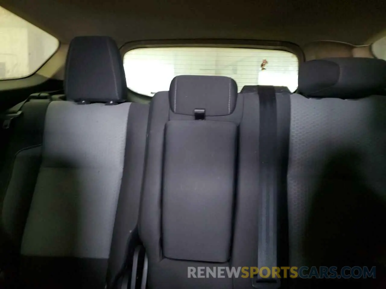 10 Photograph of a damaged car 1FMCU9GD2KUA45169 FORD ESCAPE 2019
