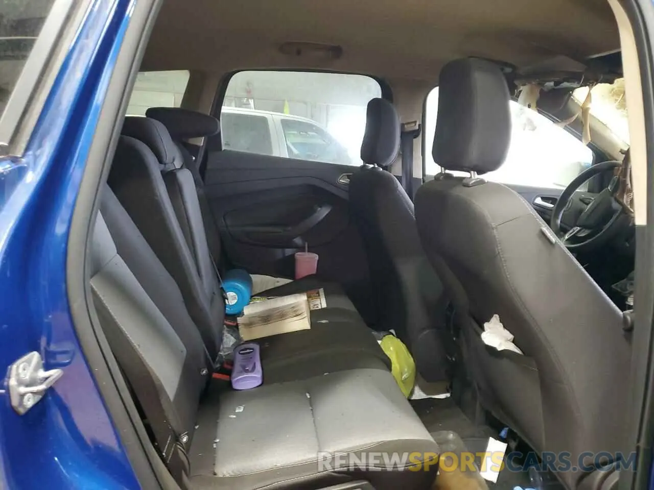 11 Photograph of a damaged car 1FMCU9GD2KUA45169 FORD ESCAPE 2019