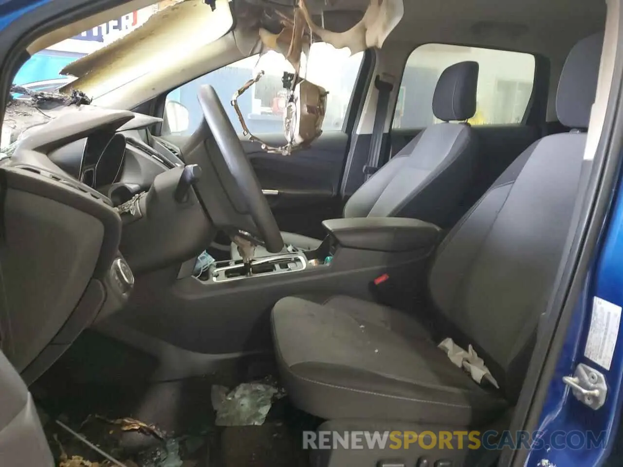 7 Photograph of a damaged car 1FMCU9GD2KUA45169 FORD ESCAPE 2019