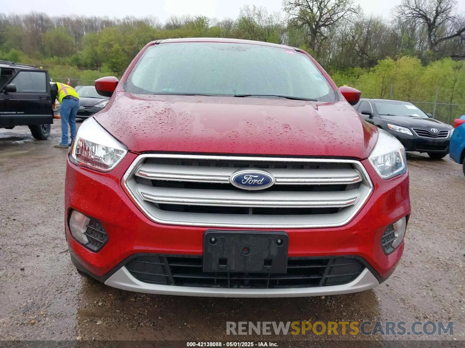 12 Photograph of a damaged car 1FMCU9GD2KUA53319 FORD ESCAPE 2019