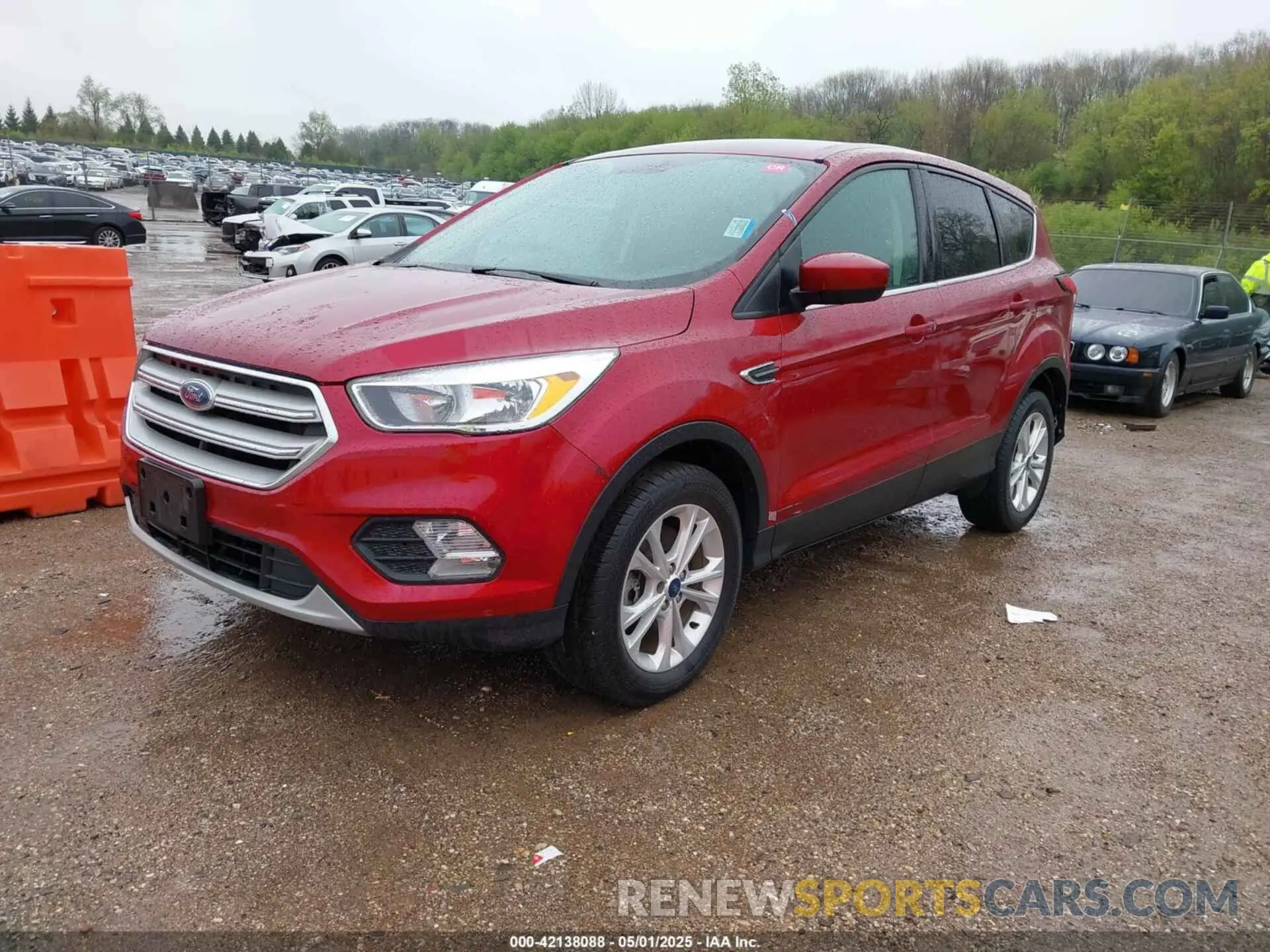 2 Photograph of a damaged car 1FMCU9GD2KUA53319 FORD ESCAPE 2019