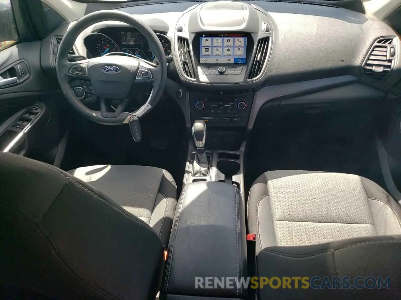 8 Photograph of a damaged car 1FMCU9GD2KUA54065 FORD ESCAPE 2019