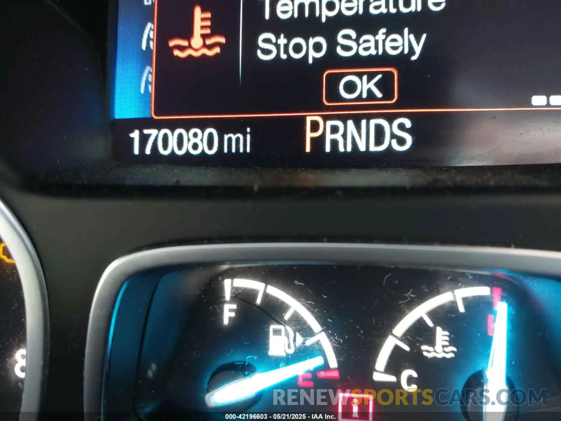 15 Photograph of a damaged car 1FMCU9GD2KUA57922 FORD ESCAPE 2019